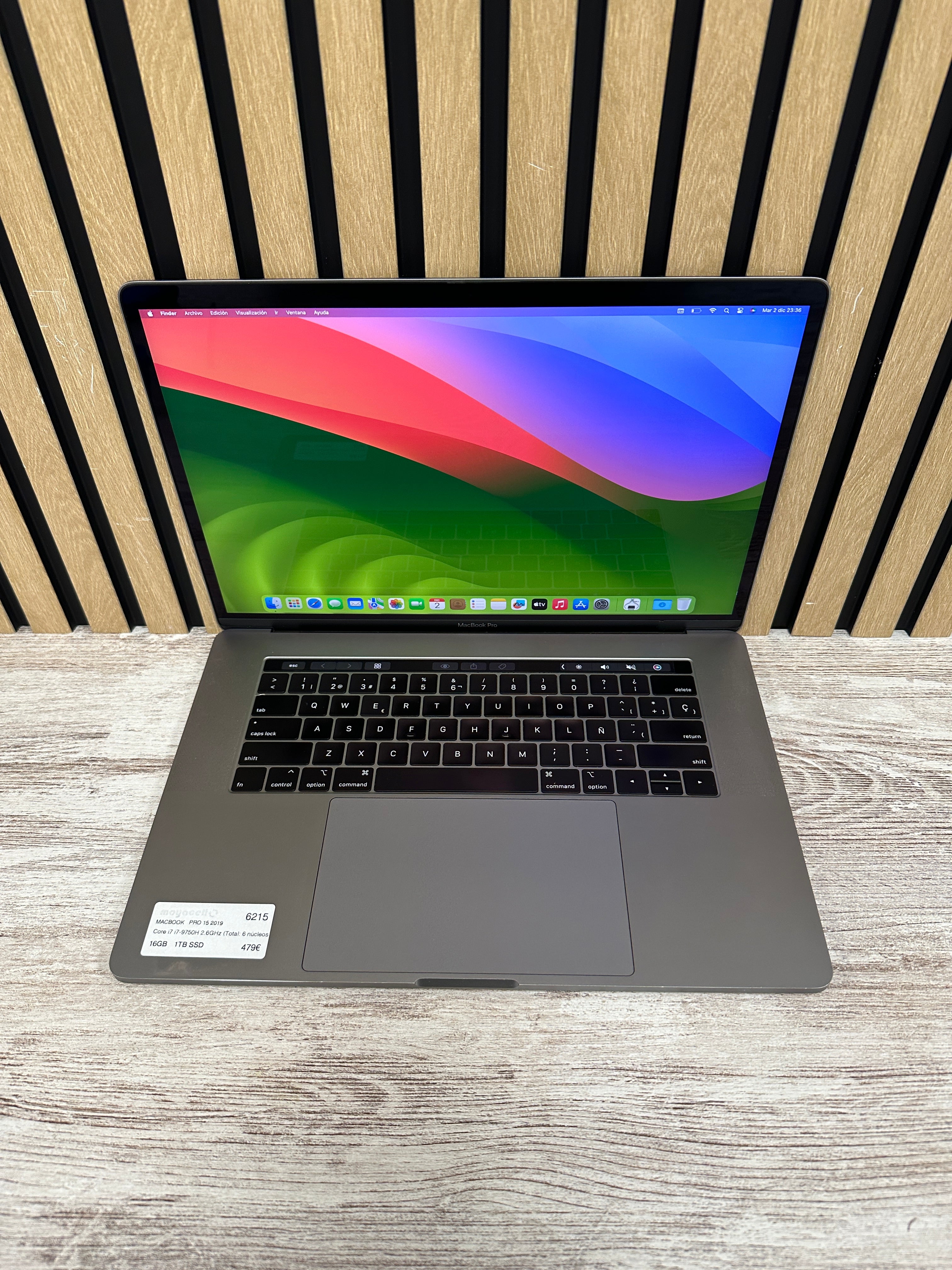 MacBook Pro 15" 2019 i7 16gb 1tb SSD