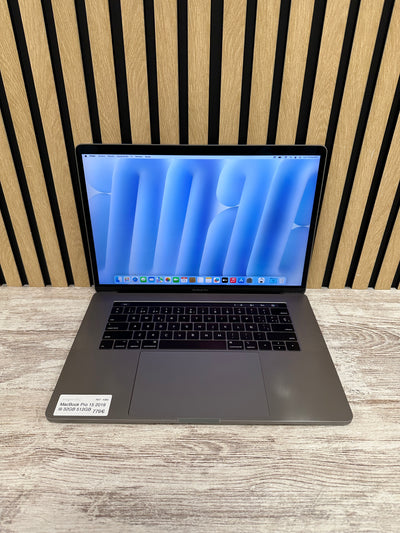 MacBook Pro 15" 2019 i9 32gb 512gb SSD