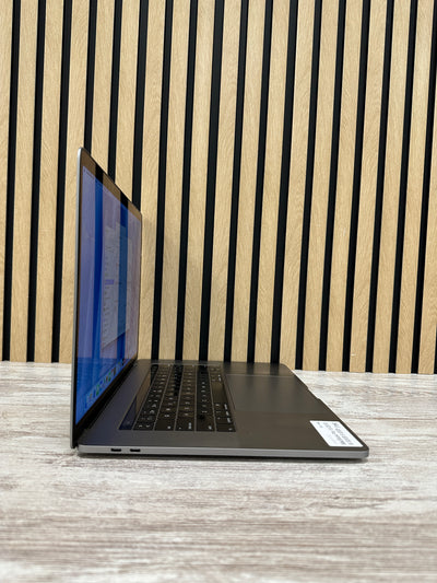 MacBook Pro 15" 2019 i9 32gb 512gb SSD