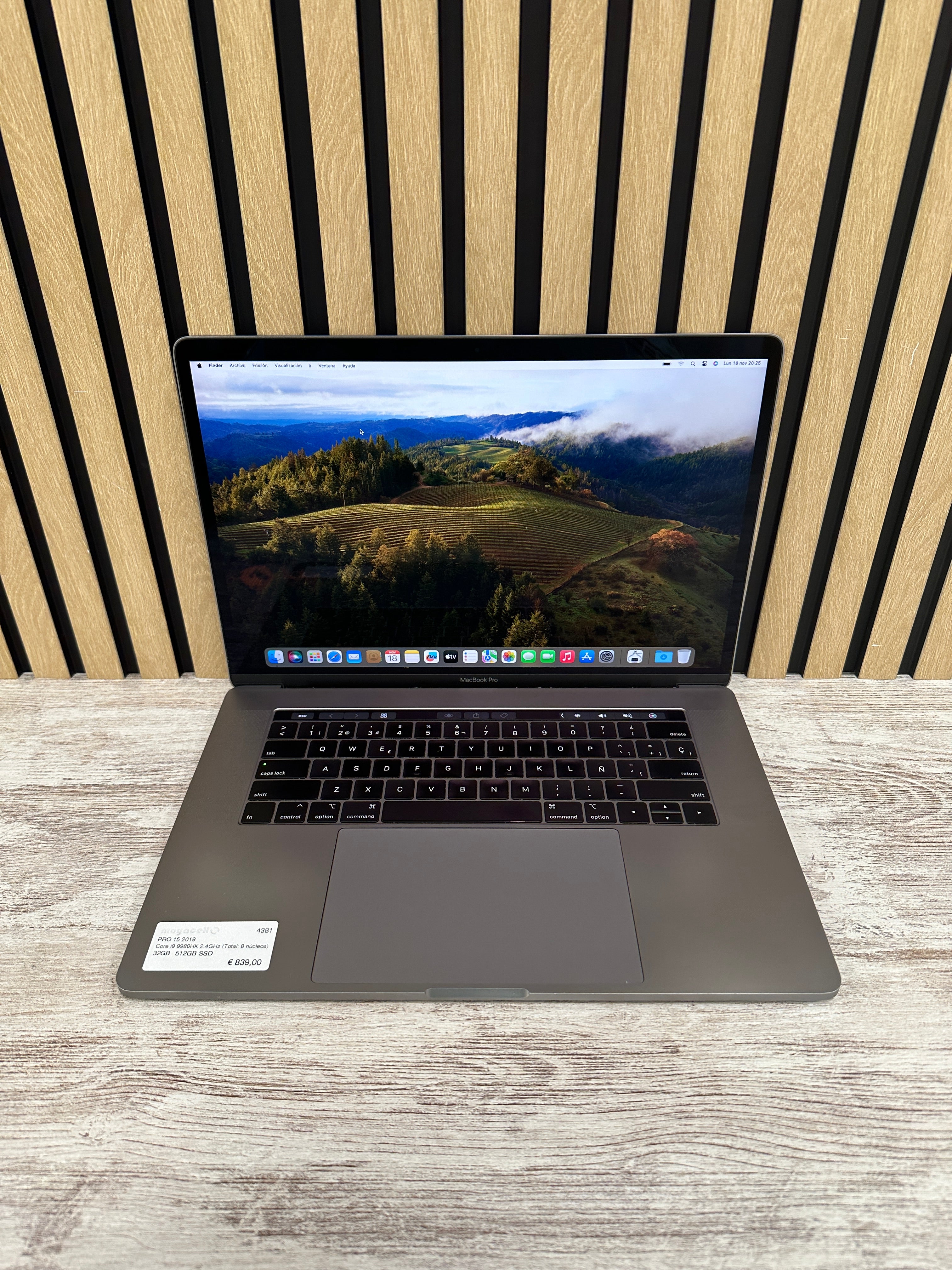 MacBook Pro 15" 2019 i9 32gb 512gb SSD