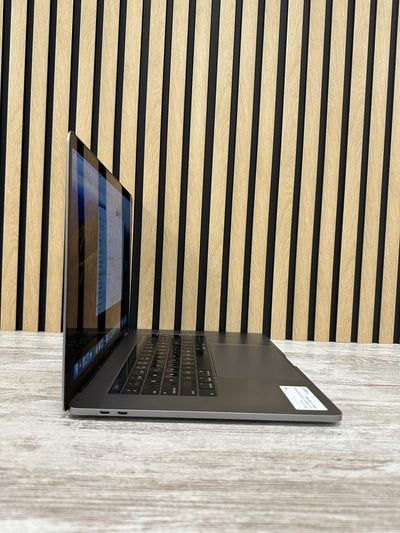 MacBook Pro 15" 2019 i9 32gb 512gb SSD