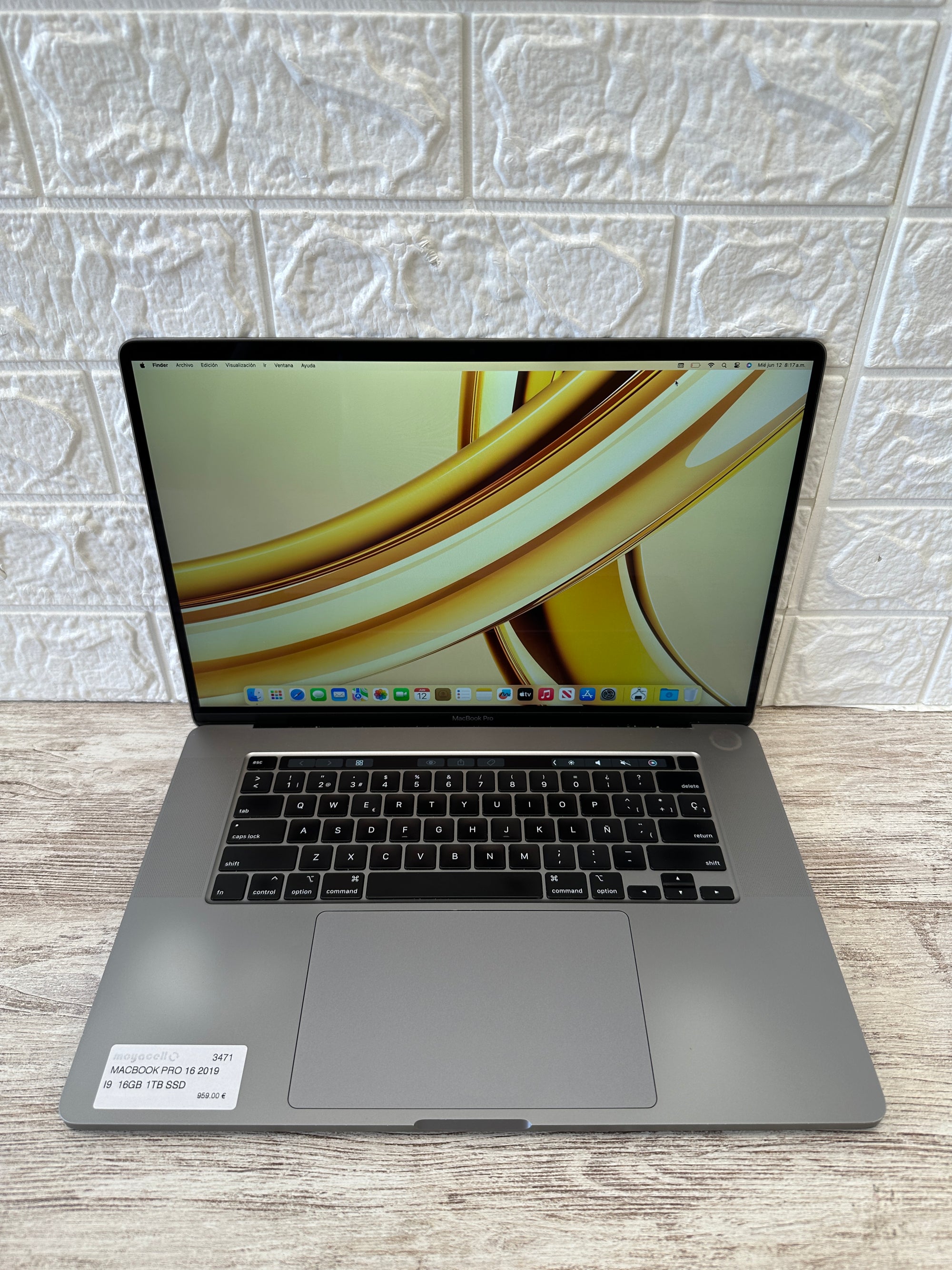 MacBook Pro 16" 2019 i9 16gb 1tb SSD