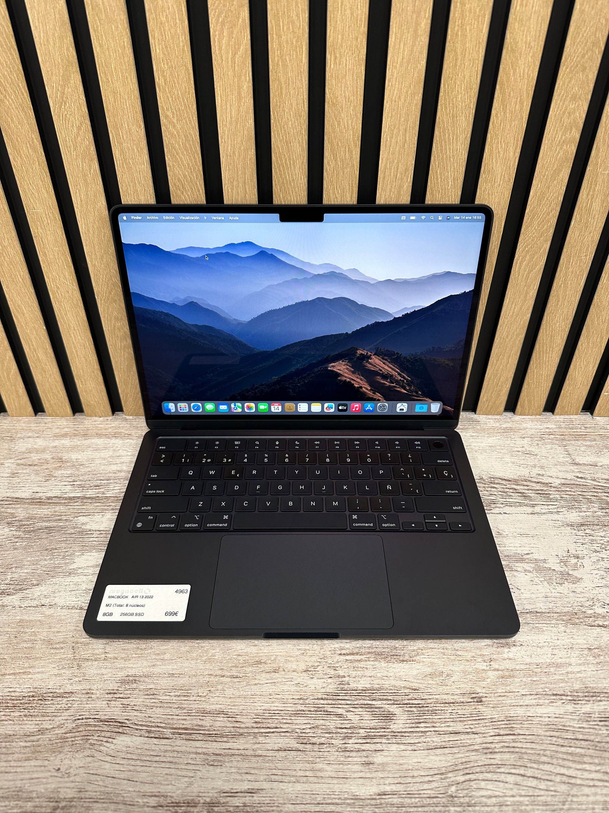 MacBook Air 13" 2022 M2 8gb 256gb SSD