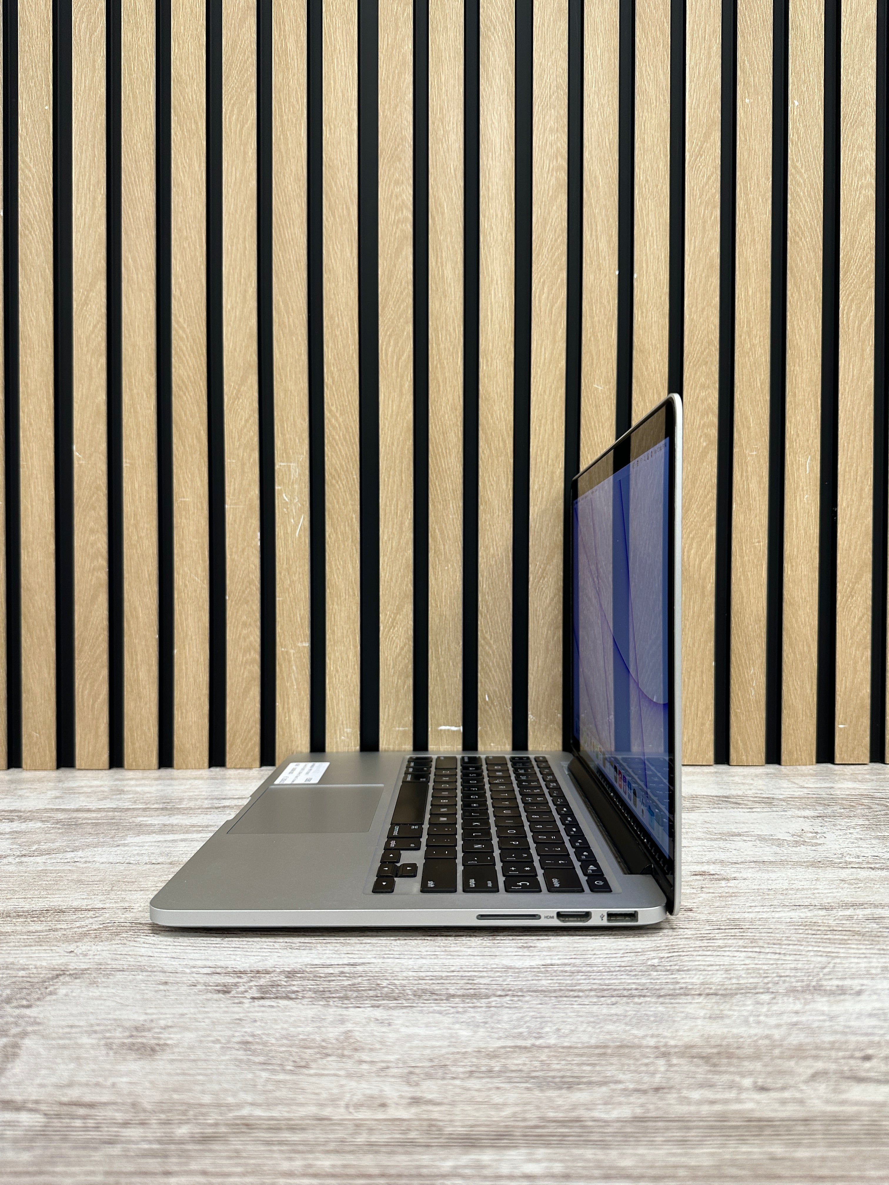 MacBook Pro 13" 2015 i5 8gb 500gb SSD