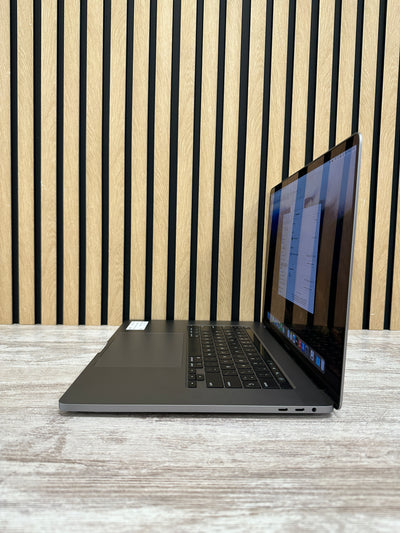 MacBook Pro 16" 2019 i9 64gb 1tb SSD