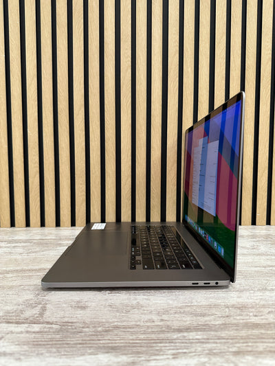 MacBook Pro 16" 2019 i9 64gb 1tb SSD