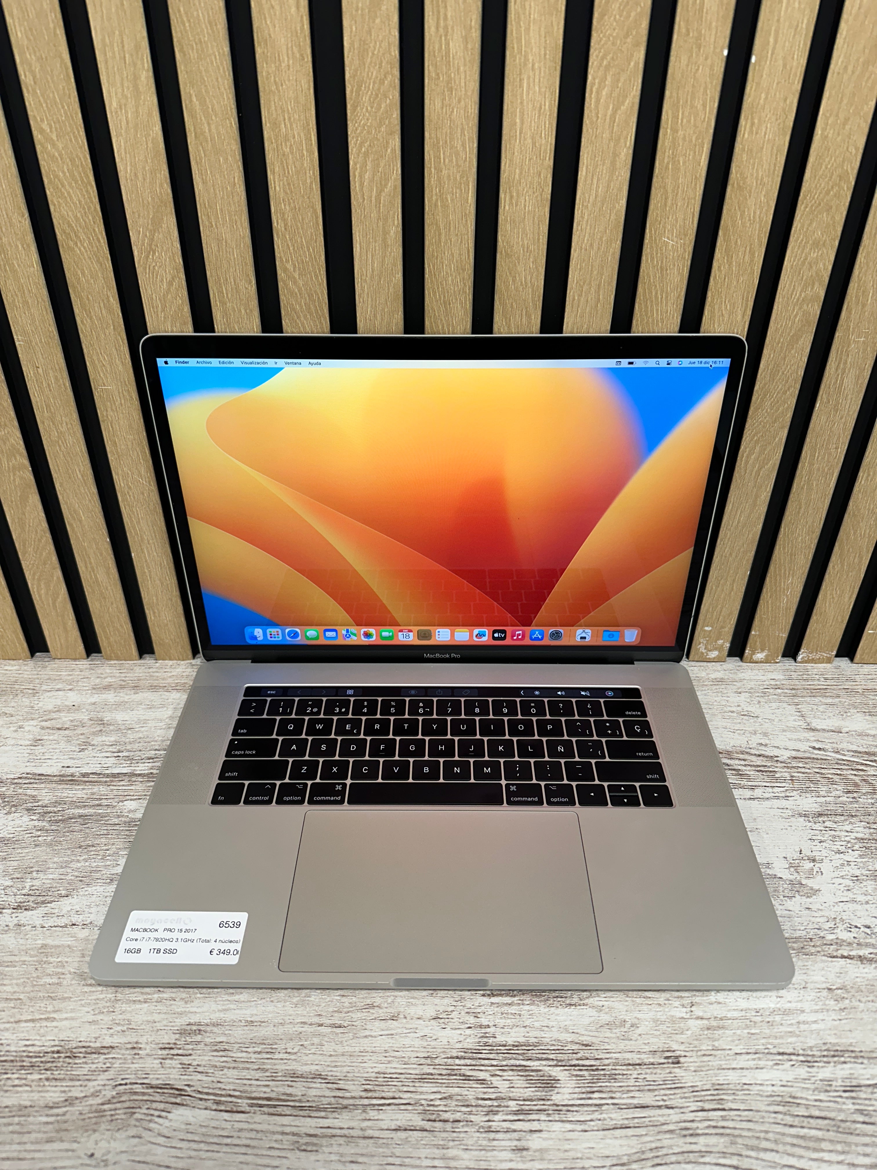 MacBook Pro 15" 2017 i7 16gb 1tb SSD