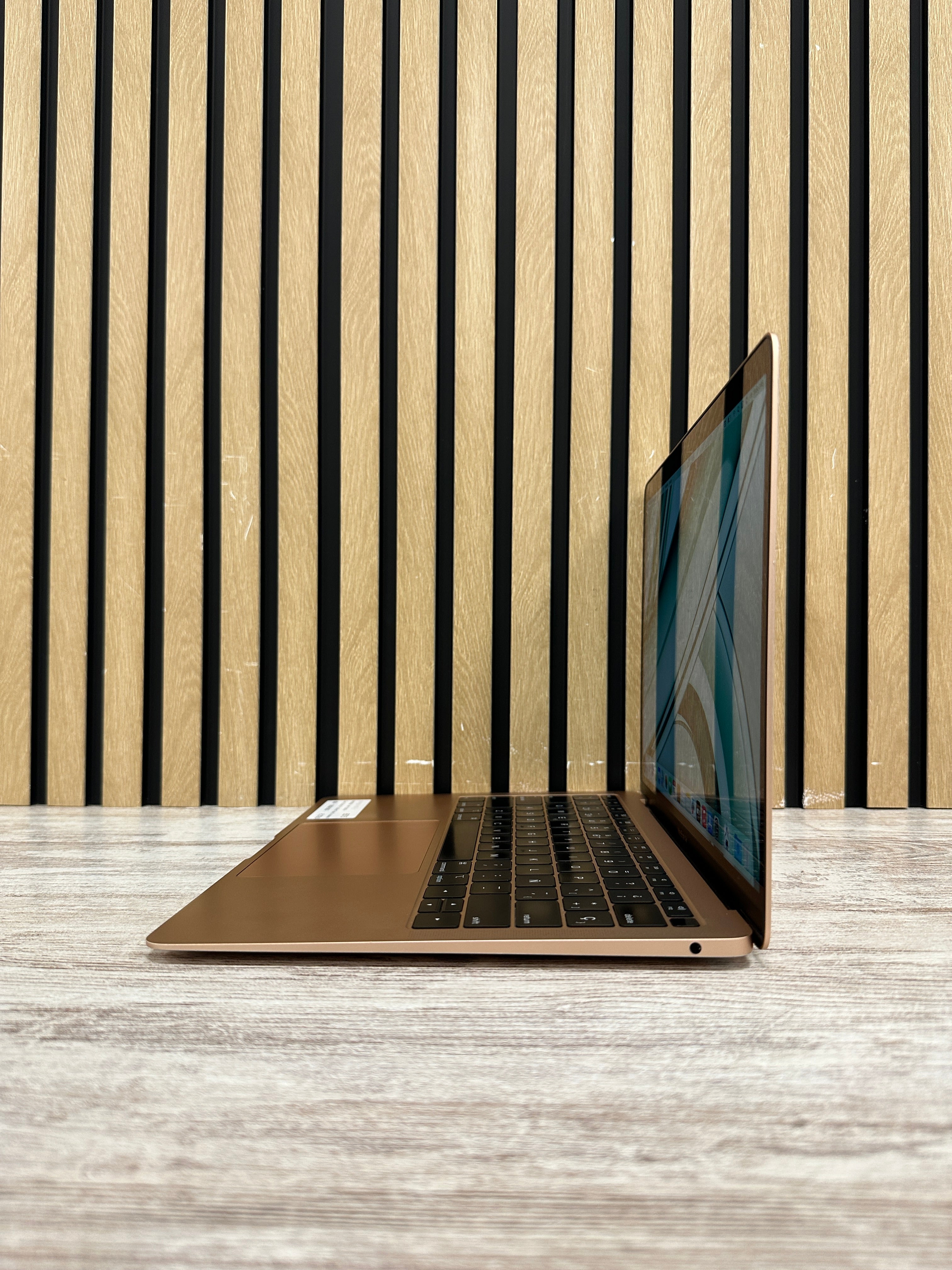 MacBook Air 13" 2019 i5 8gb 128gb SSD