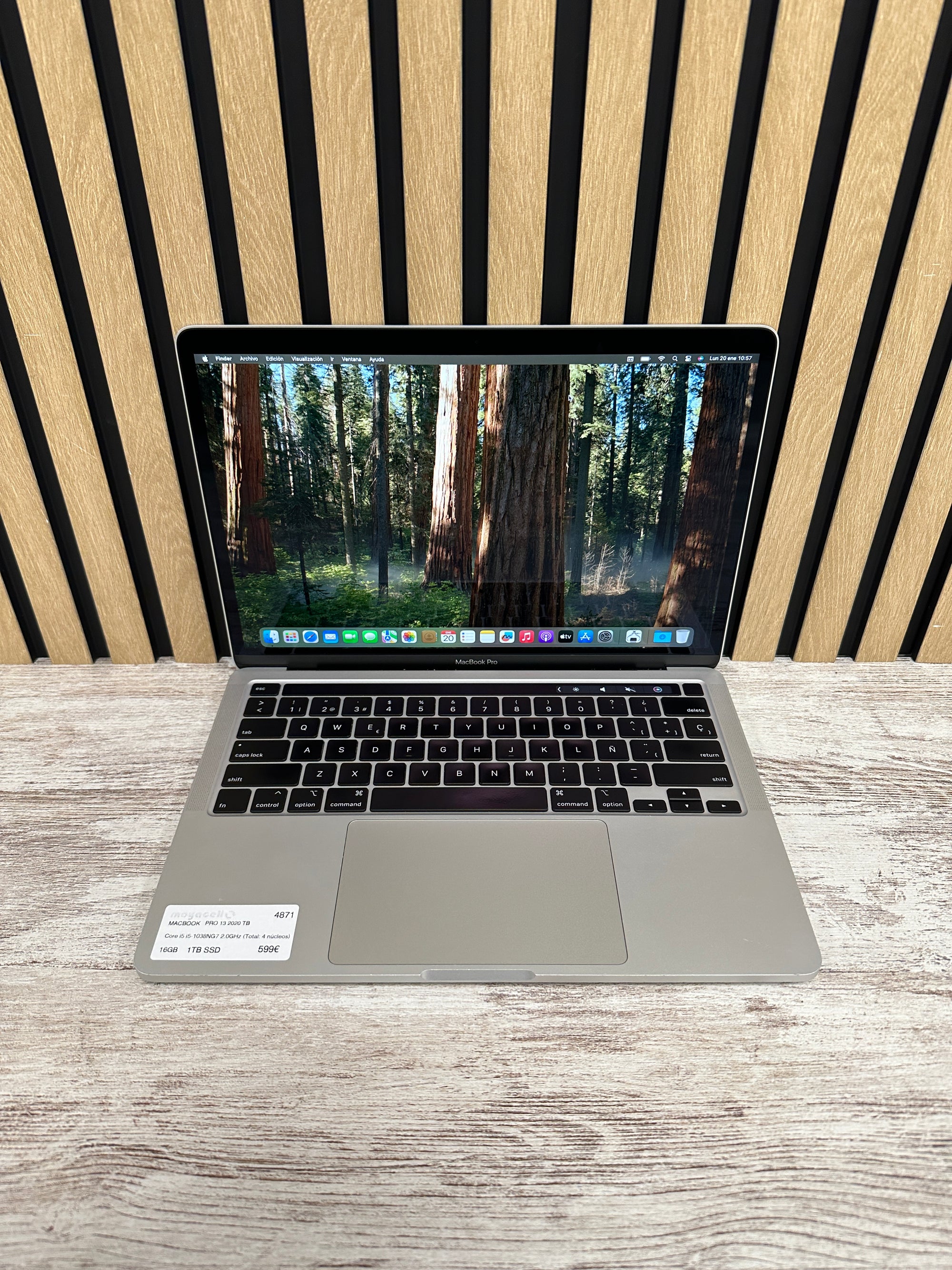 MacBook Pro 13" 2020 TB i5 16gb 1tb SSD