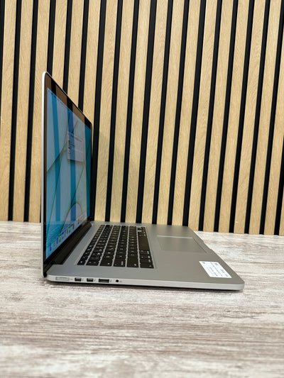 MacBook Pro 15" 2015 i7 16gb 1tb SSD