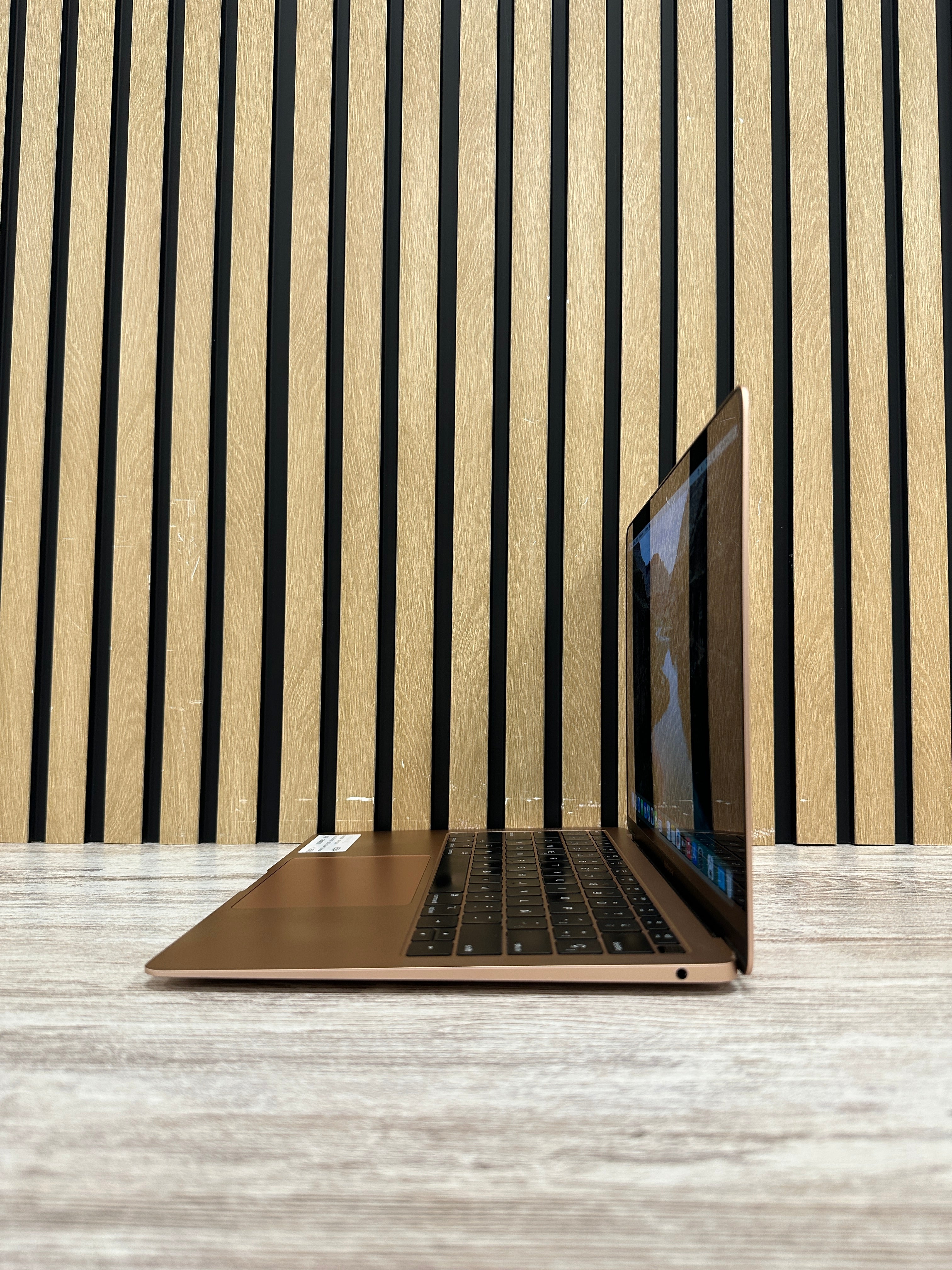 MacBook Air 13" 2018 i5 8gb 128gb SSD