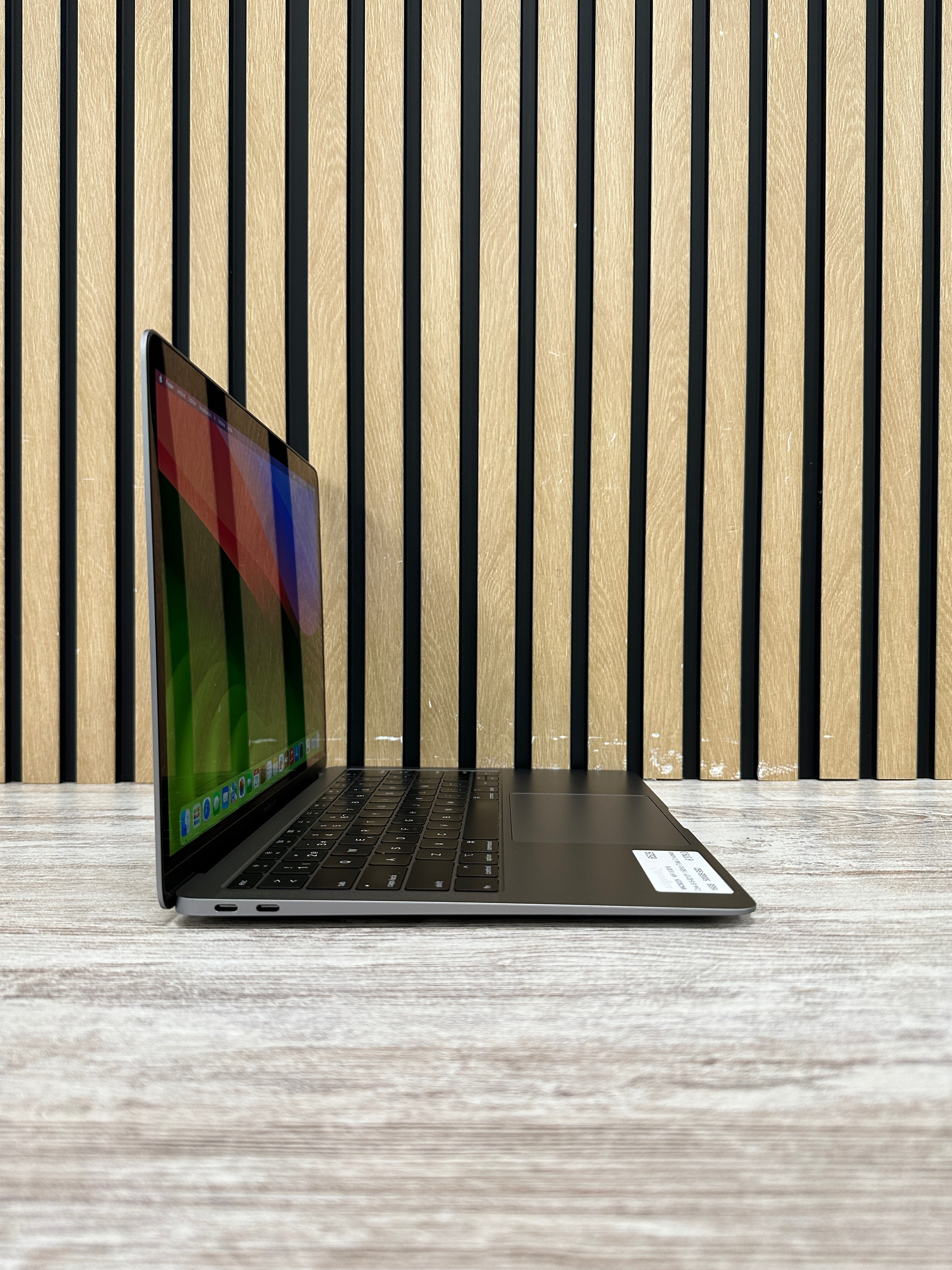 MacBook Air 13" 2019 i5 16gb 500gb SSD