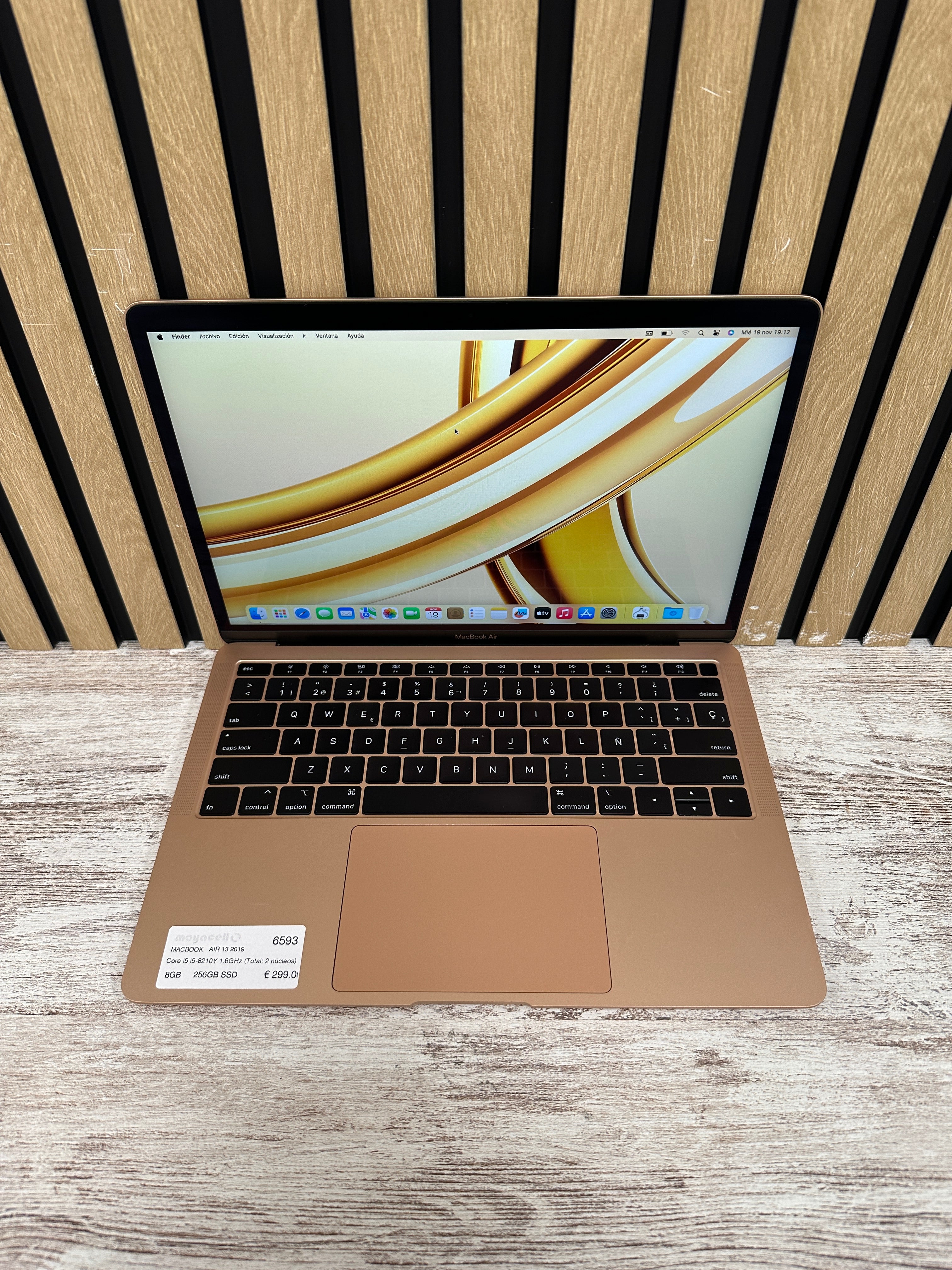 MacBook Air 13" 2019 i5 8gb 256gb SSD