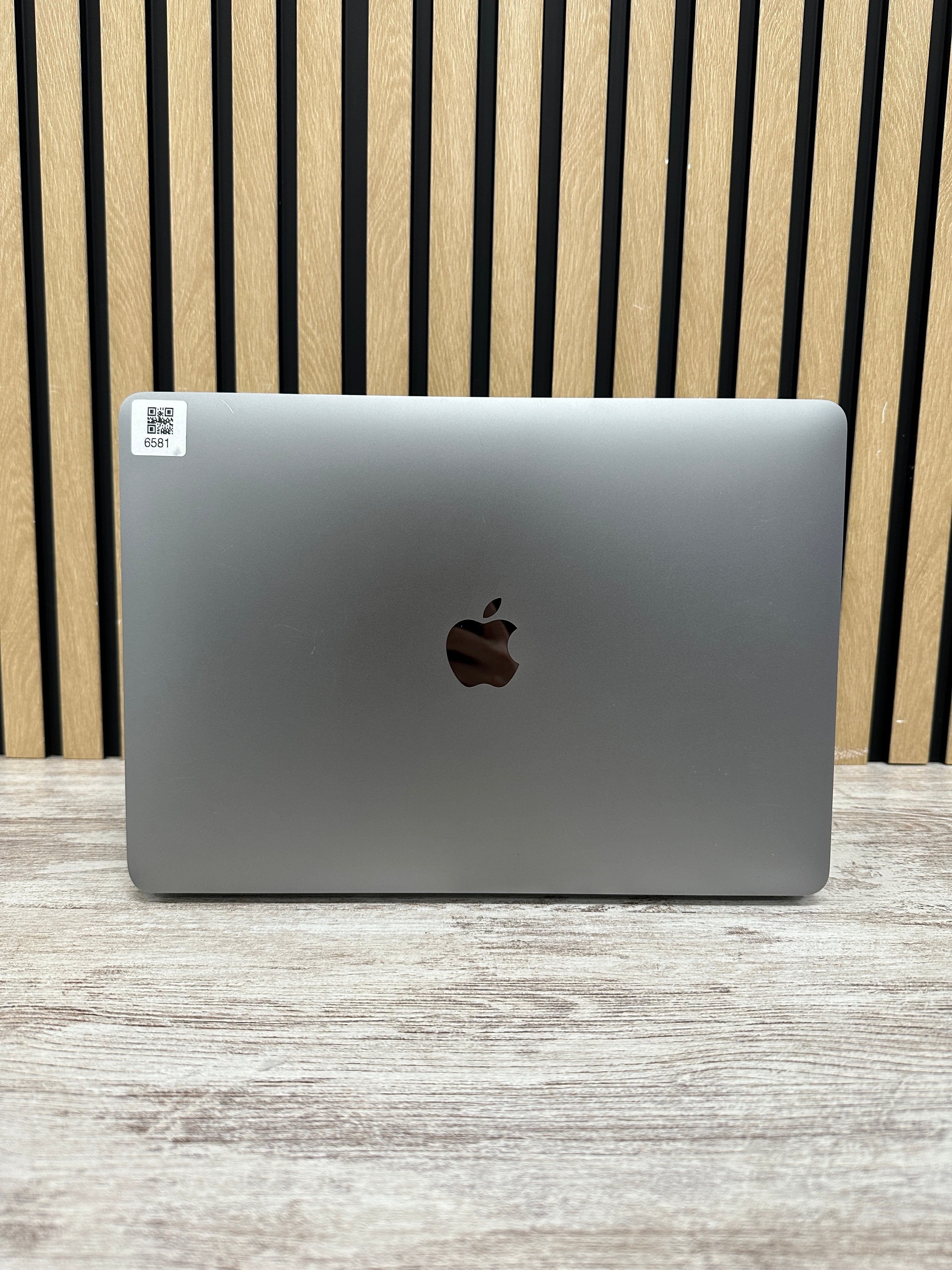 MacBook Air 13" 2019 i5 8gb 128gb SSD