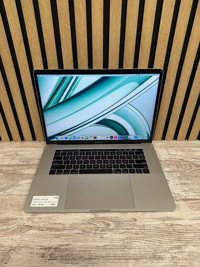 MacBook Pro 15" 2018 i9 16gb 1tb SSD