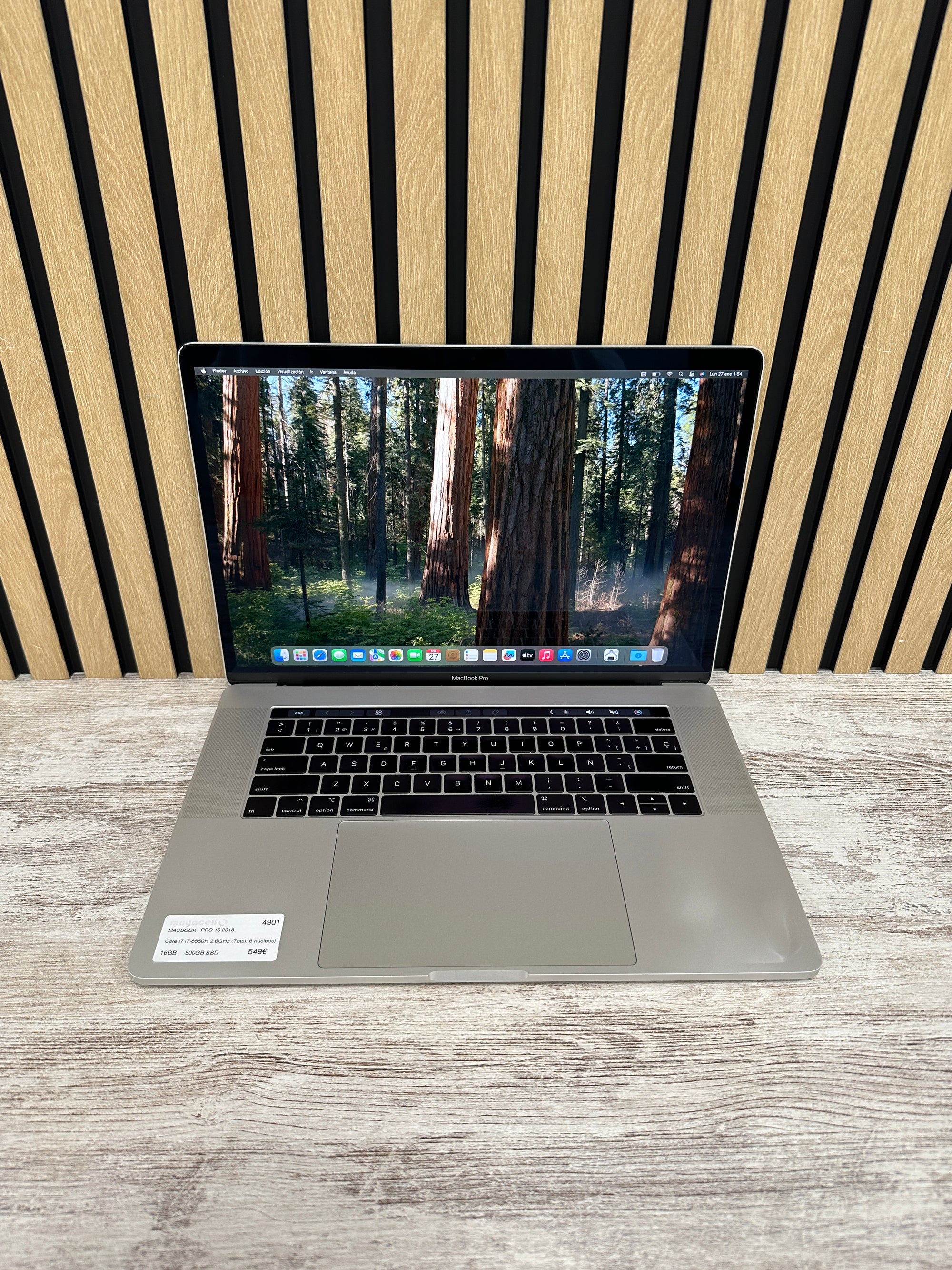 MacBook Pro 15" 2018 i7 16gb 500gb SSD