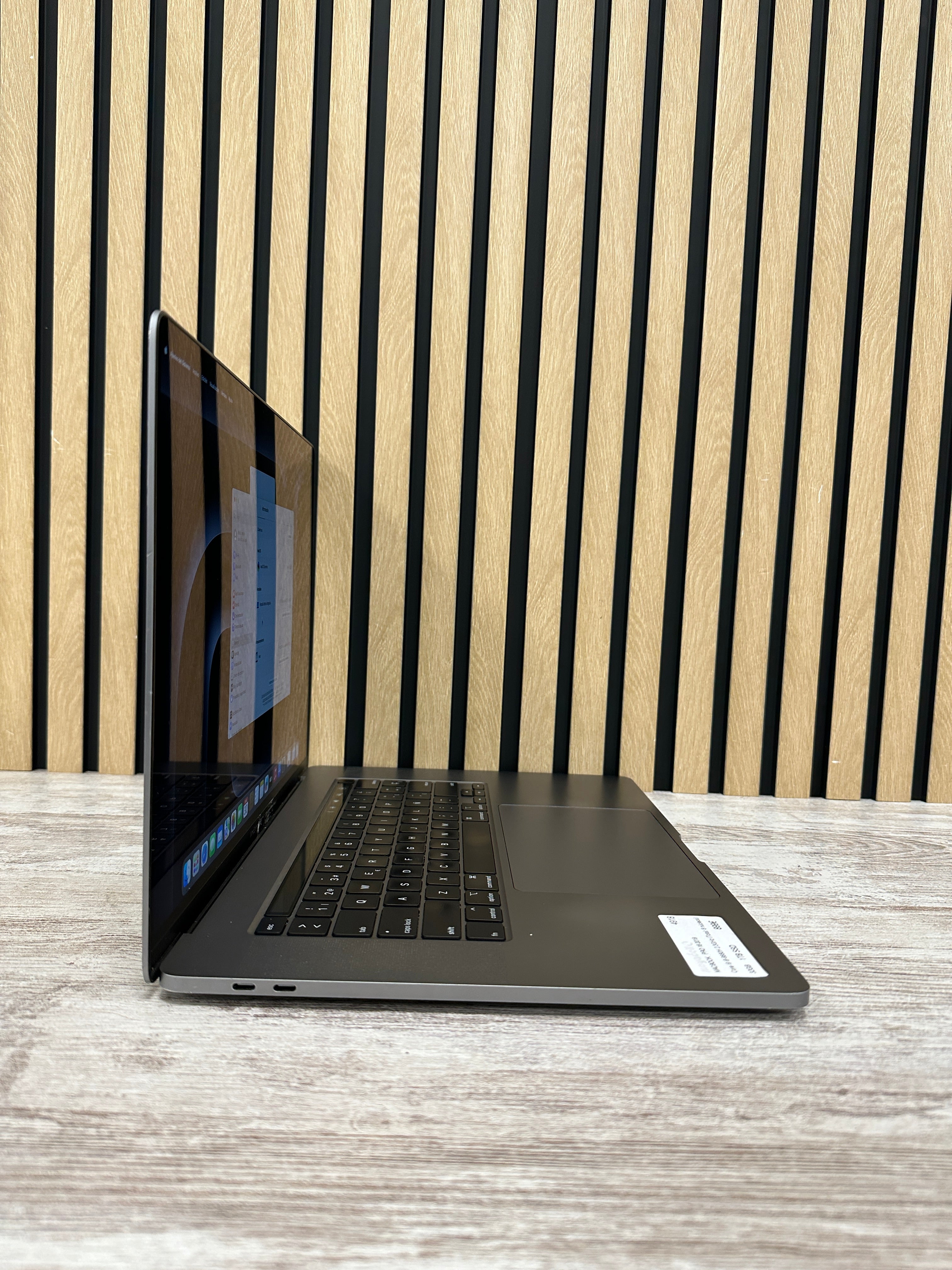 MacBook Pro 16" 2019 i9 32gb 1tb SSD