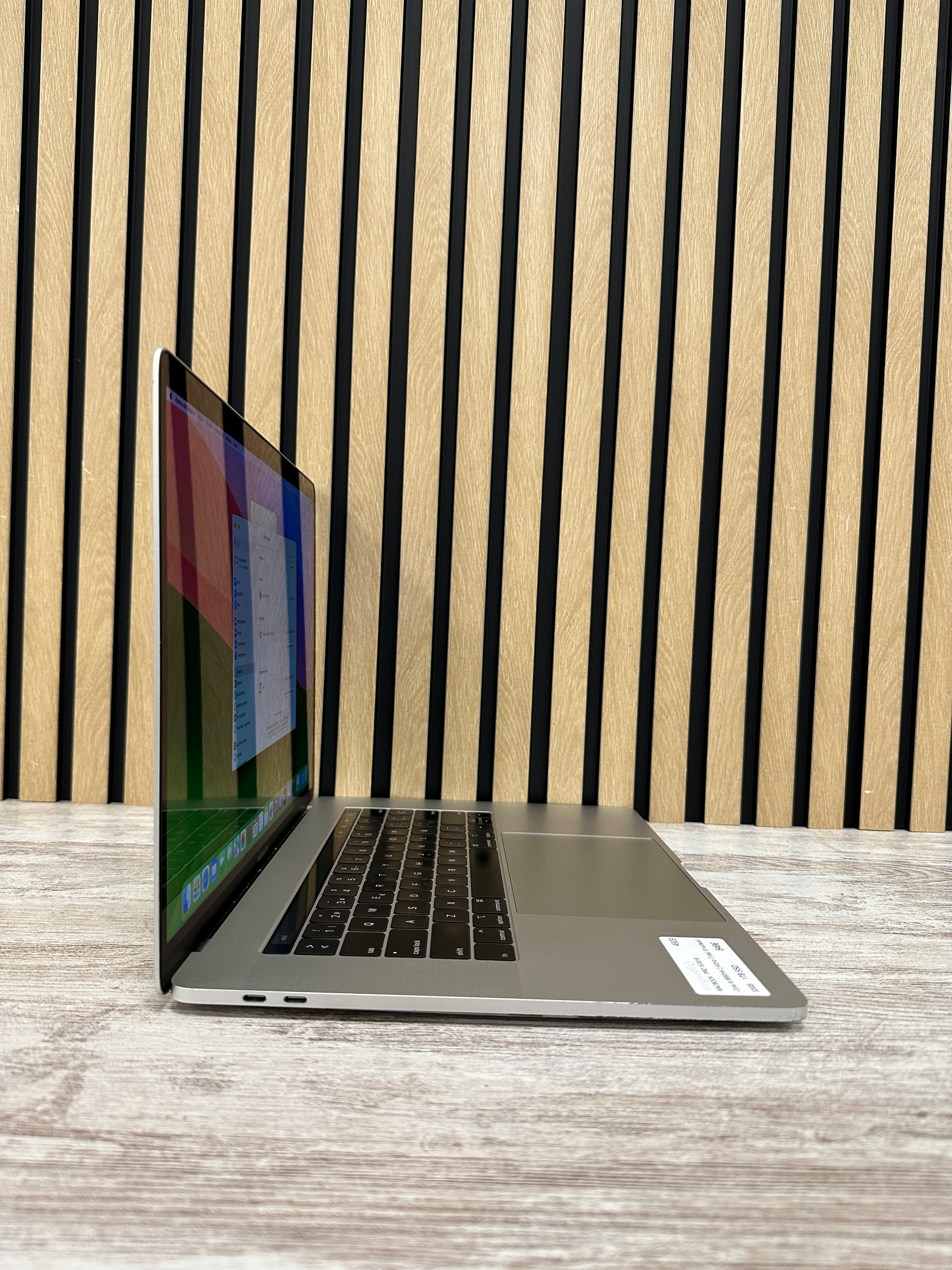 MacBook Pro 15" 2019 i9 32gb 1tb SSD