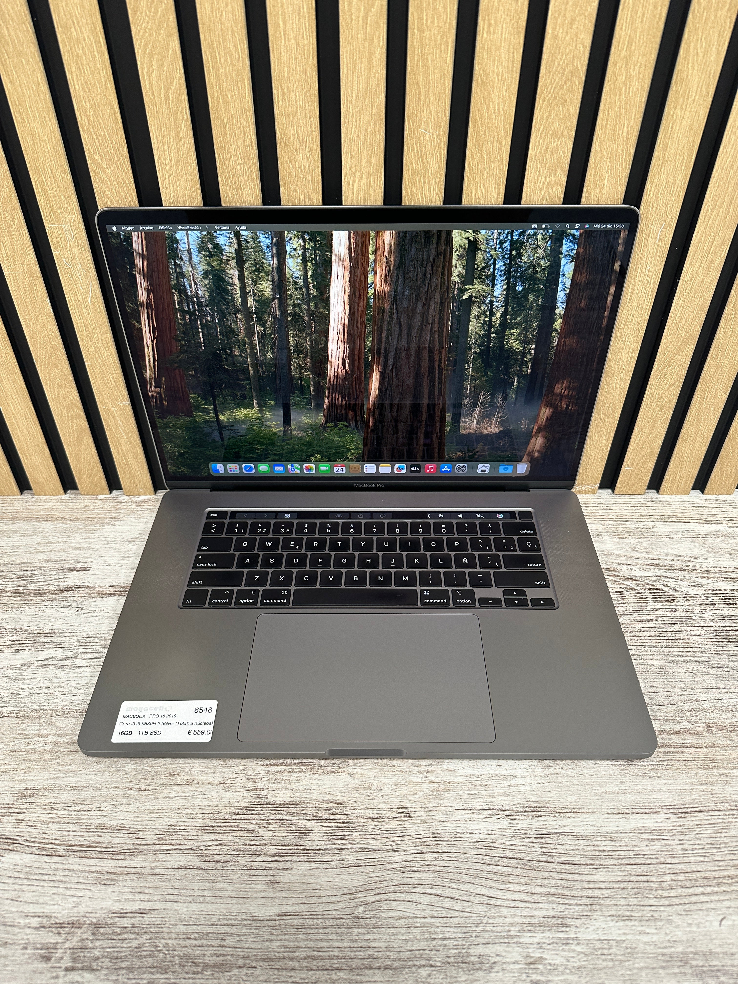 MacBook Pro 16" 2019 i9 16gb 1tb SSD