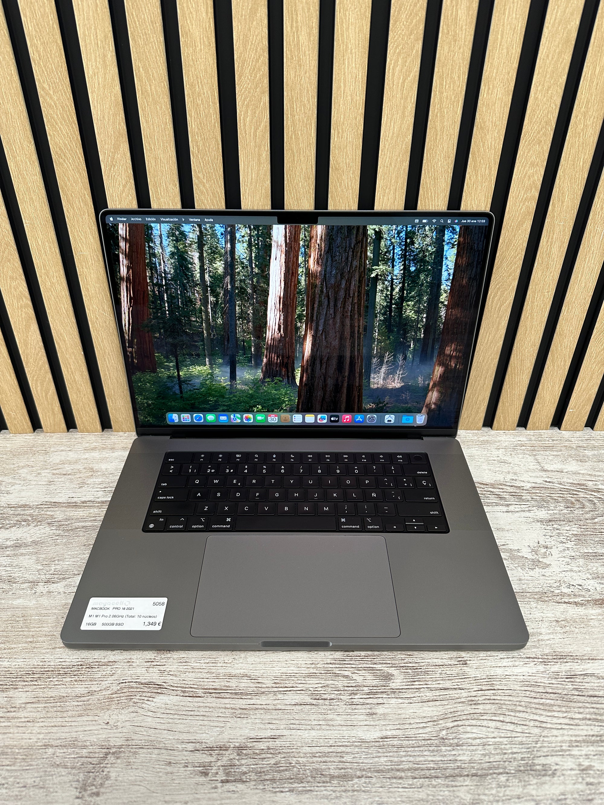 MacBook Pro 16" 2021 M1 PRO 16gb 500gb SSD