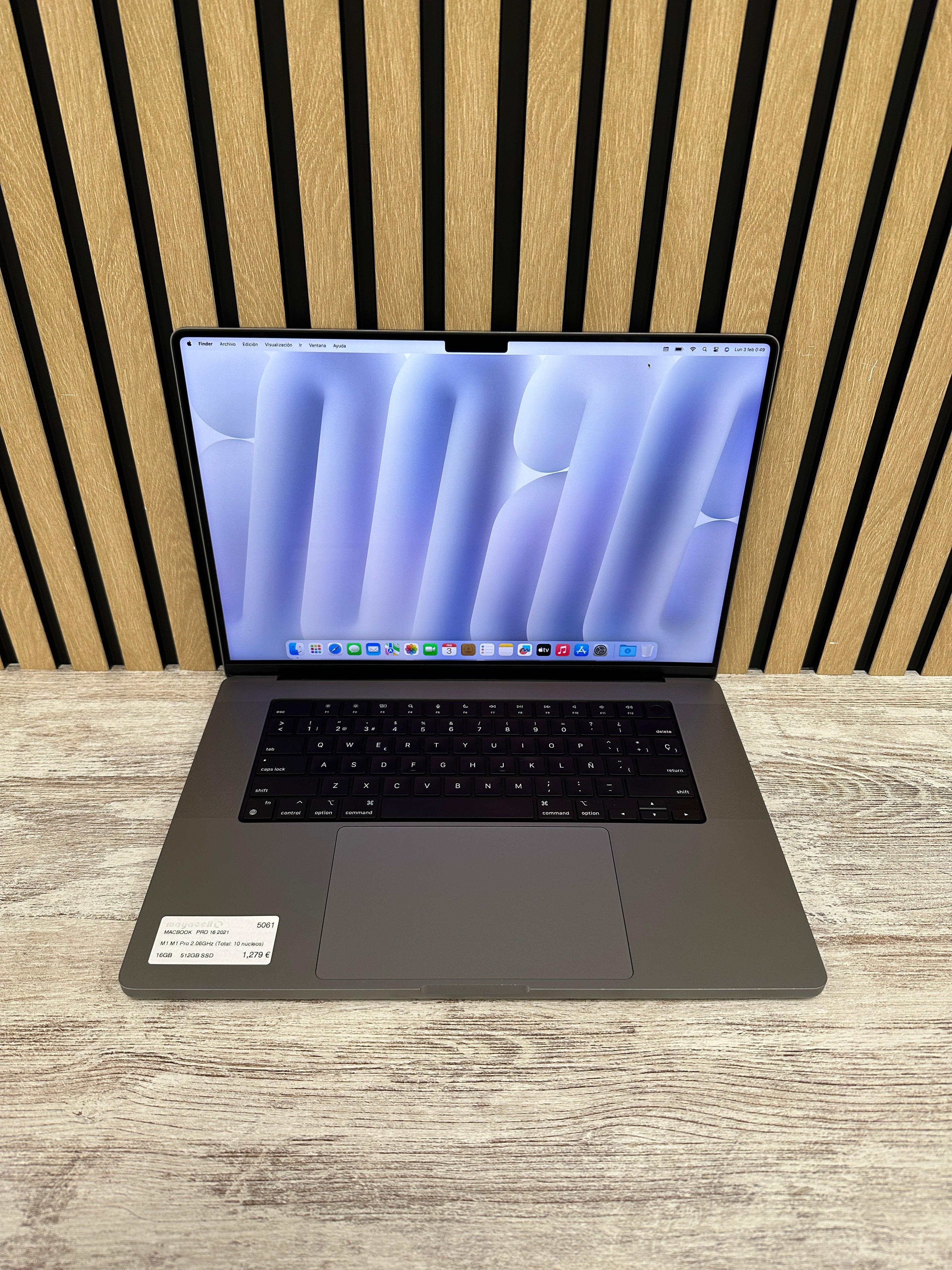 MacBook Pro 16" 2021 M1 PRO 16gb 512gb SSD