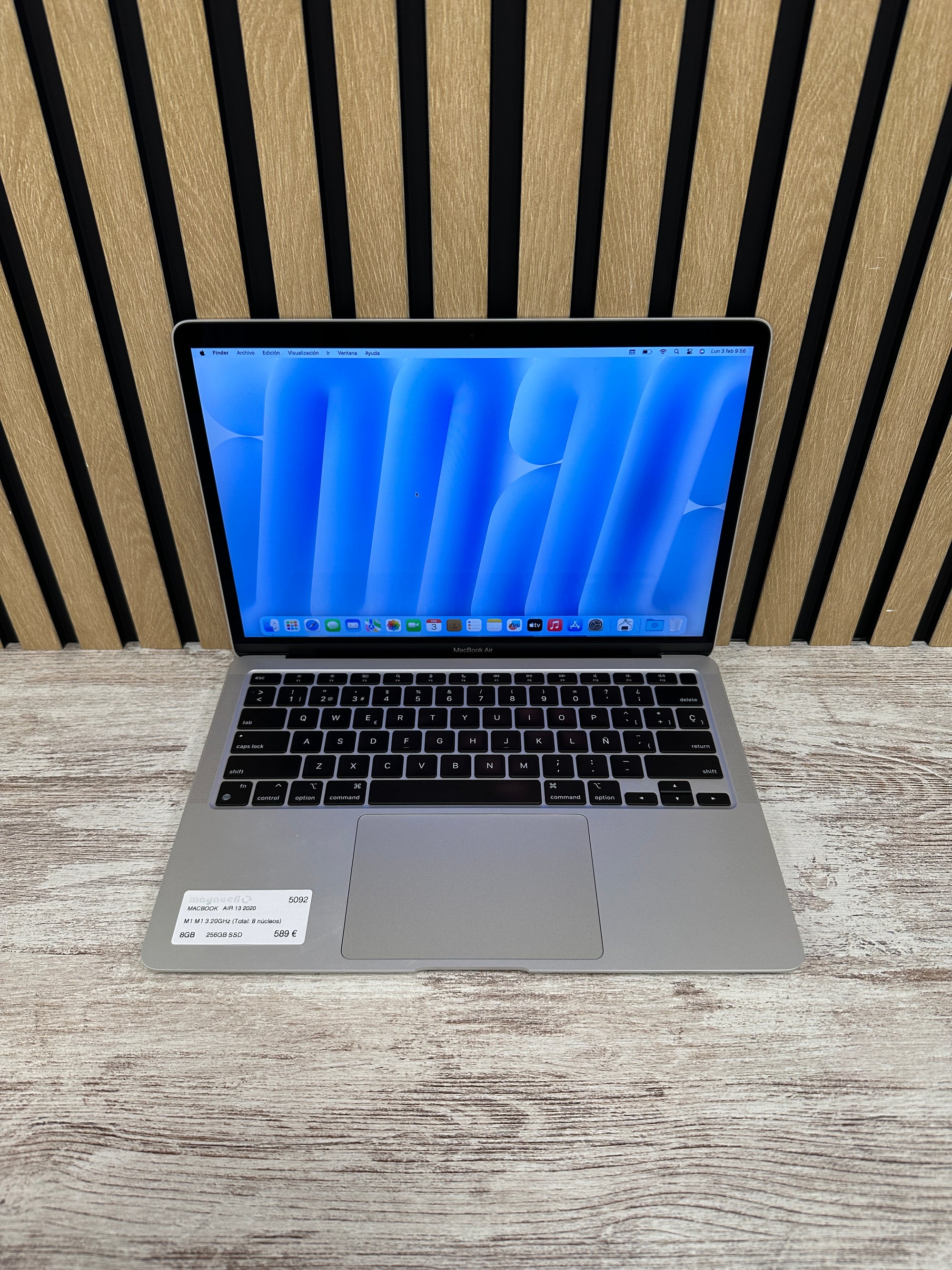 MacBook Air 13" 2020 M1 8gb 256gb SSD