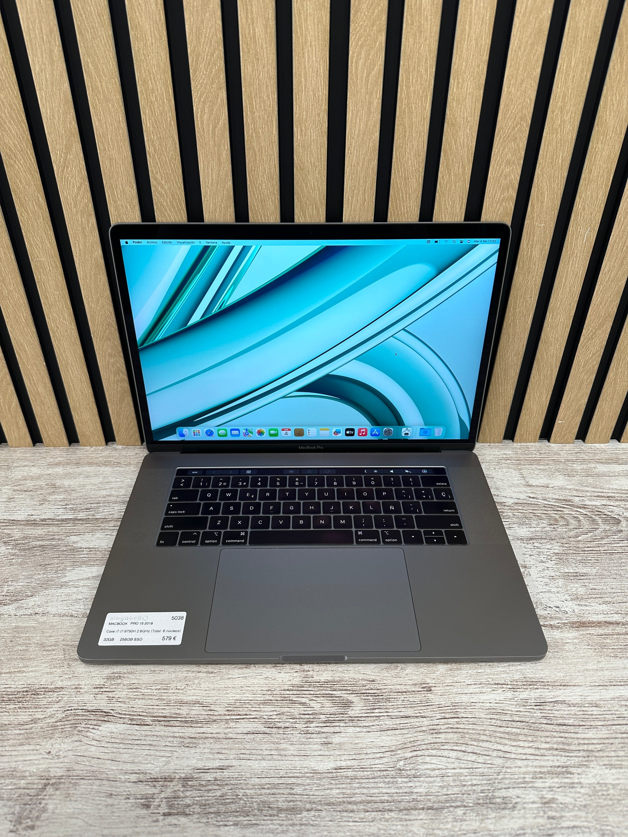 MacBook Pro 15" 2019 i7 32gb 256gb SSD