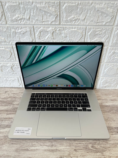 MacBook Pro 16" 2019 i9 16gb 1tb SSD