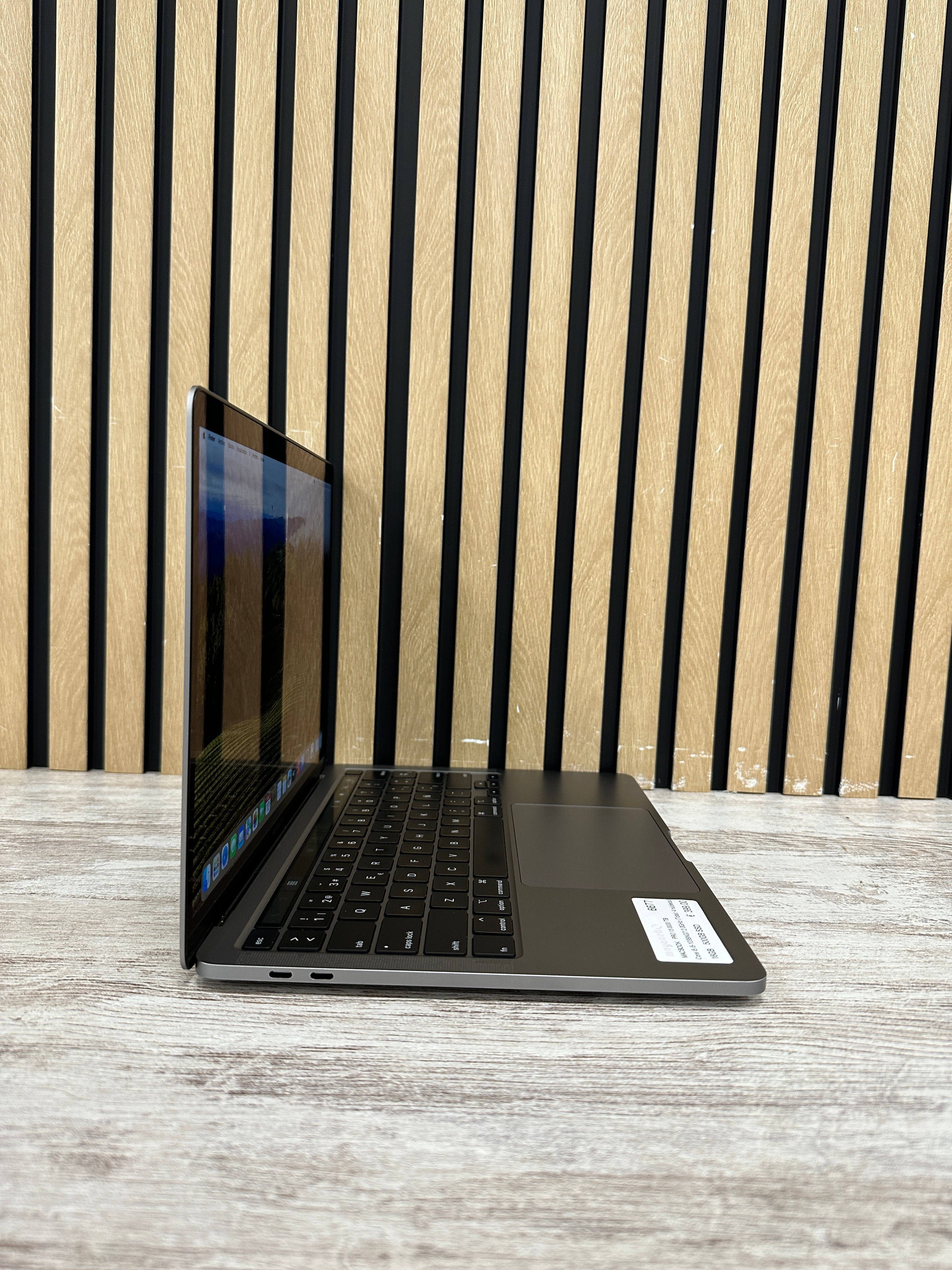 MacBook Pro 13" 2020 TB i5 16gb 500gb SSD