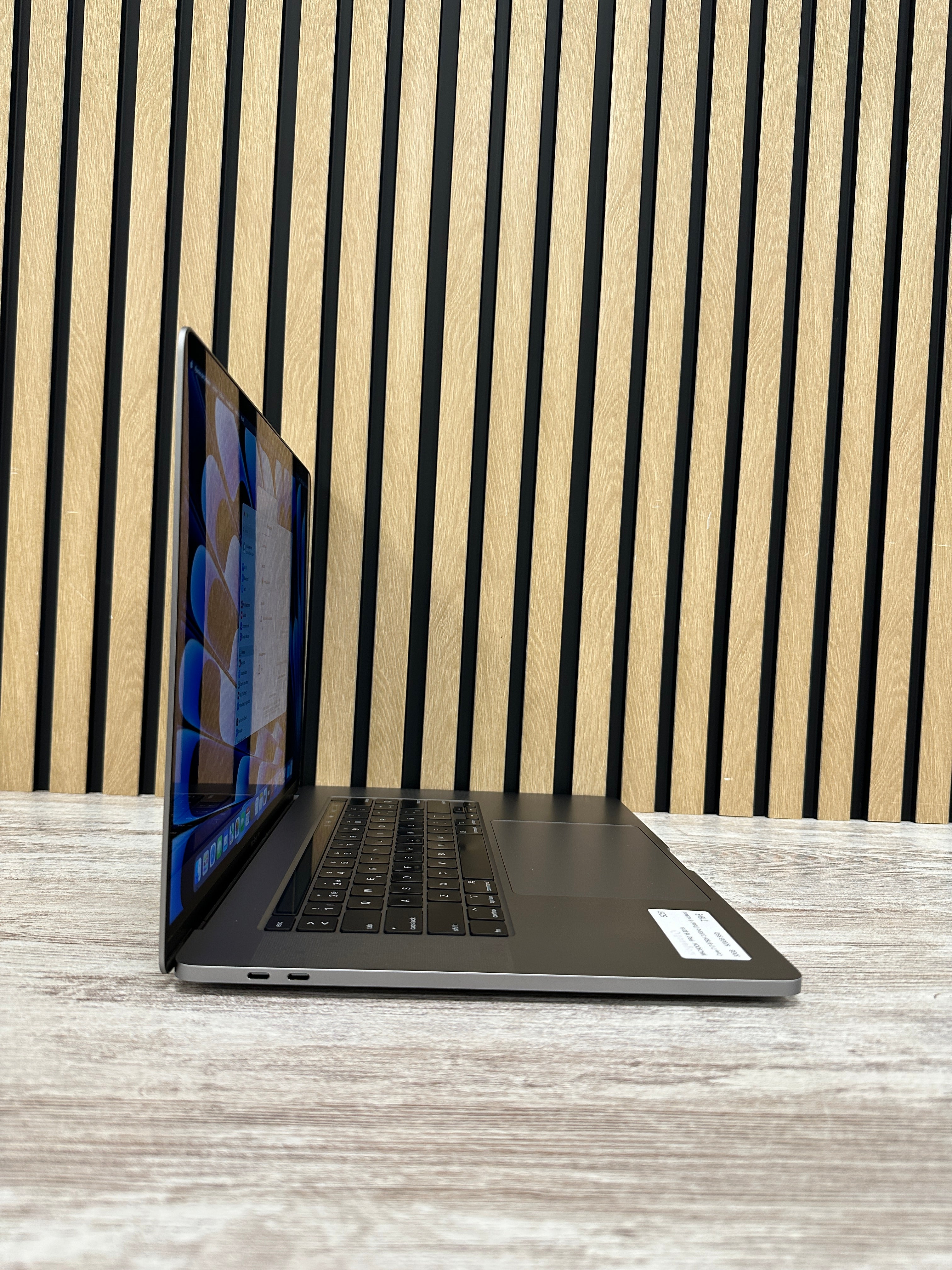 MacBook Pro 16" 2019 i7 32gb 500gb SSD