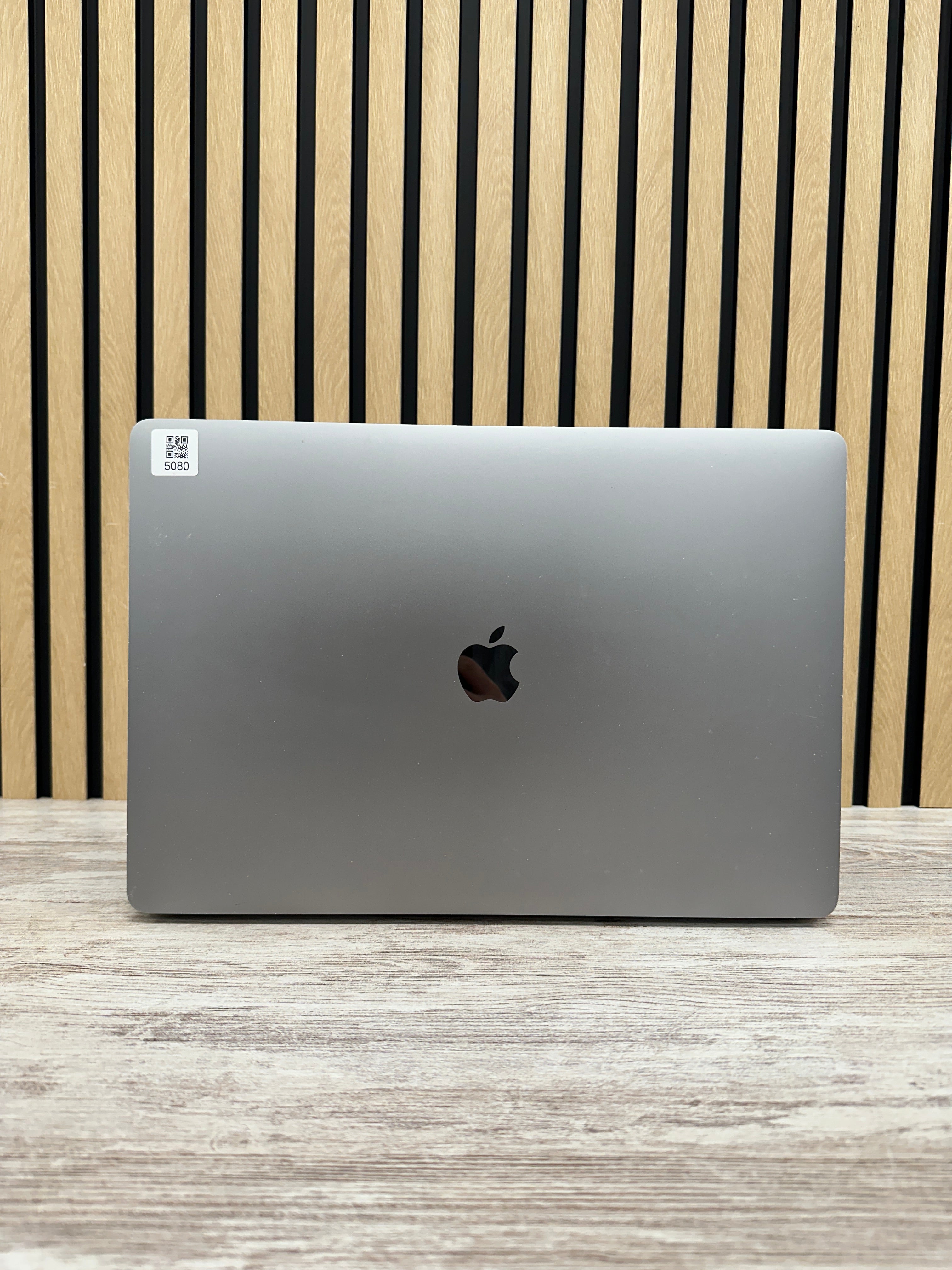 MacBook Pro 16" 2019 i7 16gb 512gb SSD