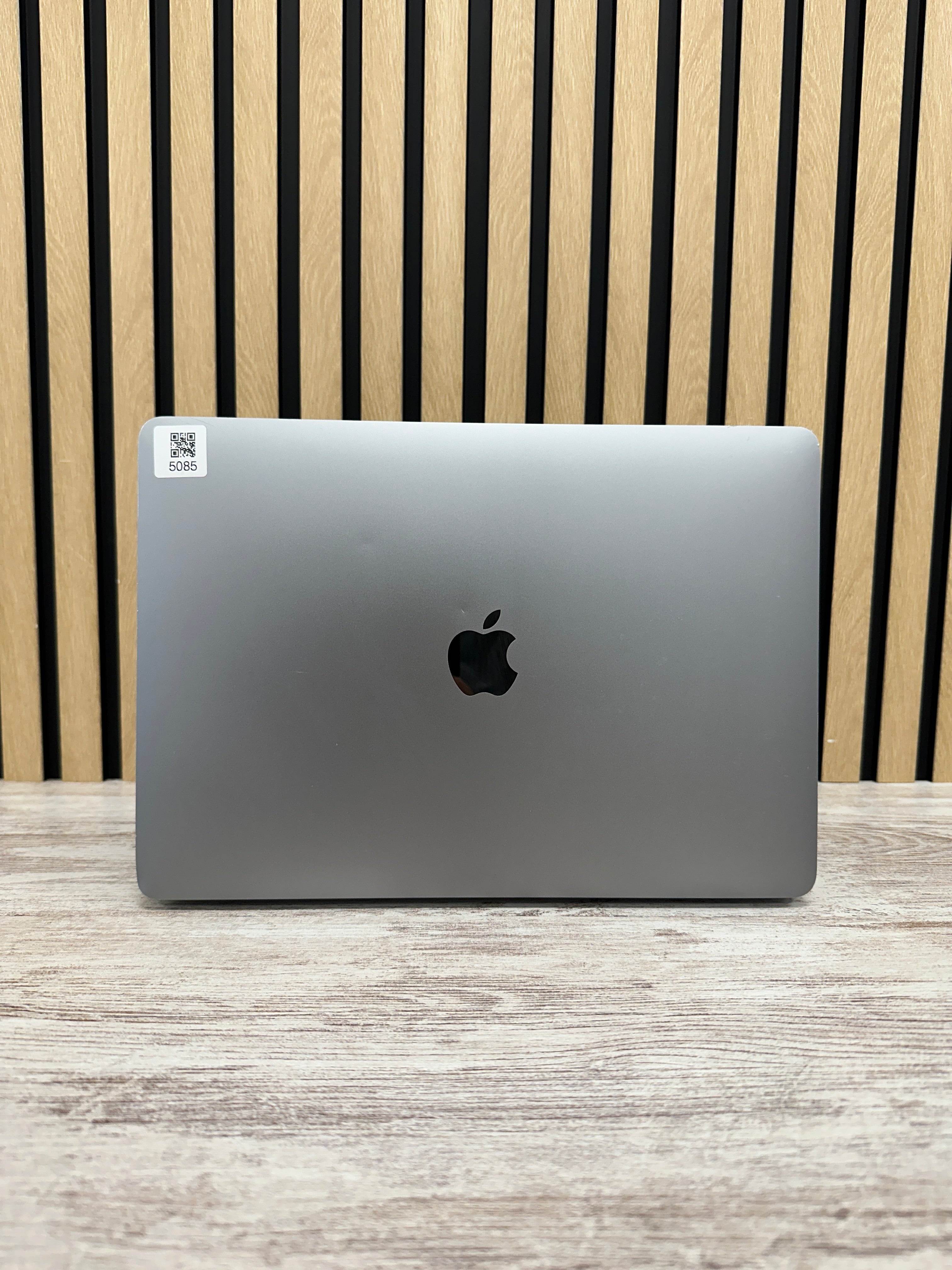 MacBook Pro 13" 2020 TB M1 8gb 256gb SSD