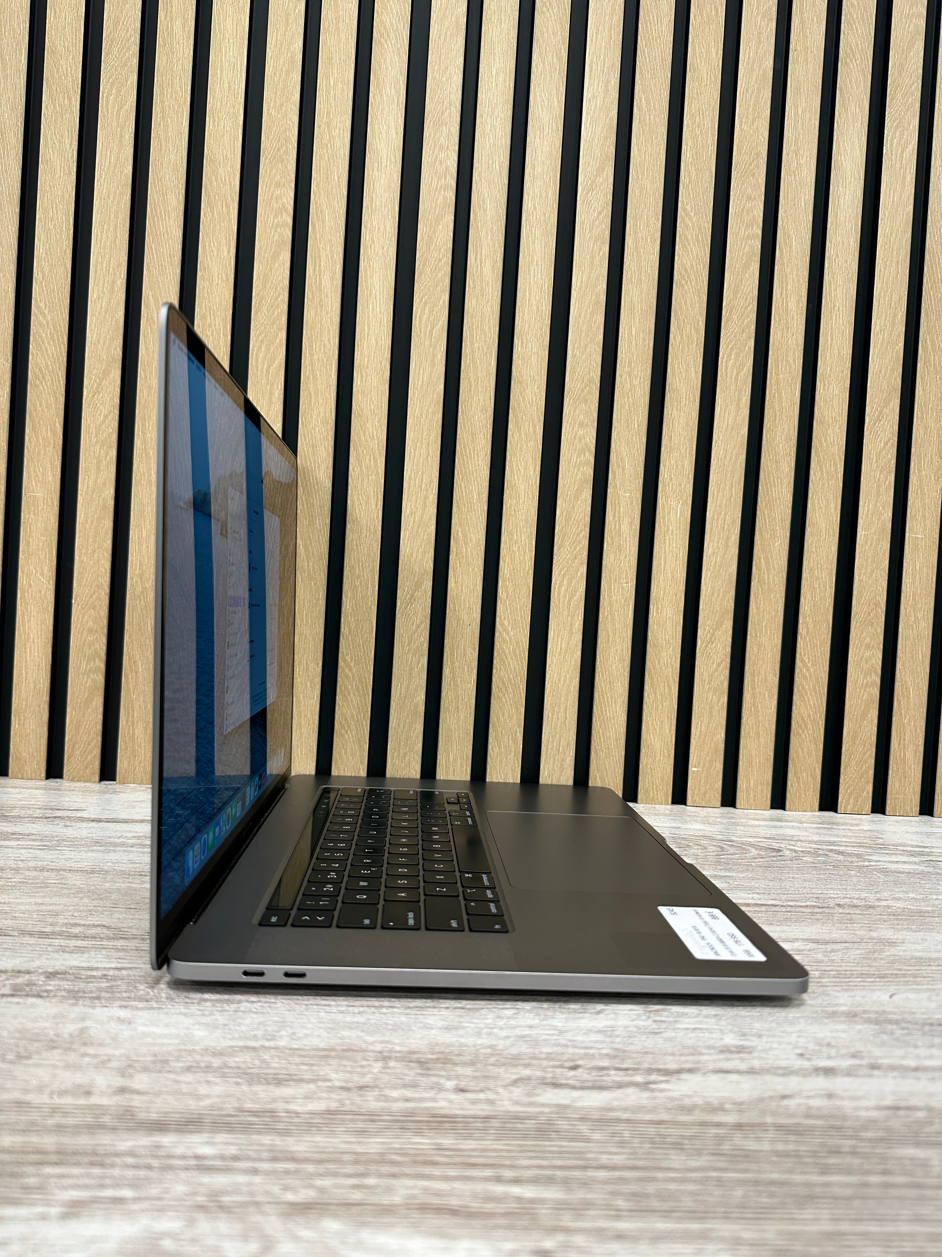 MacBook Pro 16" 2019 i9 32gb 1tb SSD