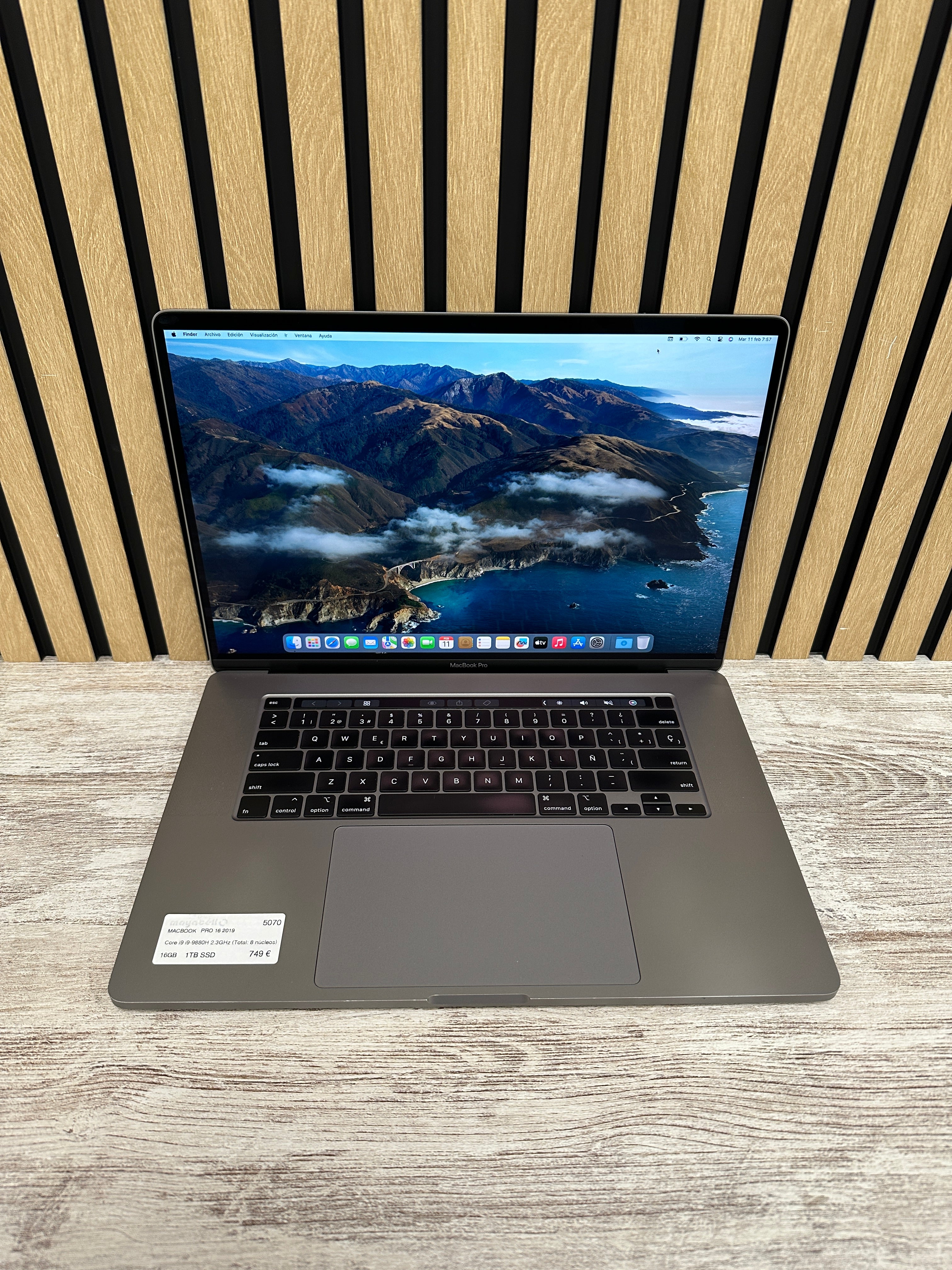 MacBook Pro 16" 2019 i9 16gb 1tb SSD