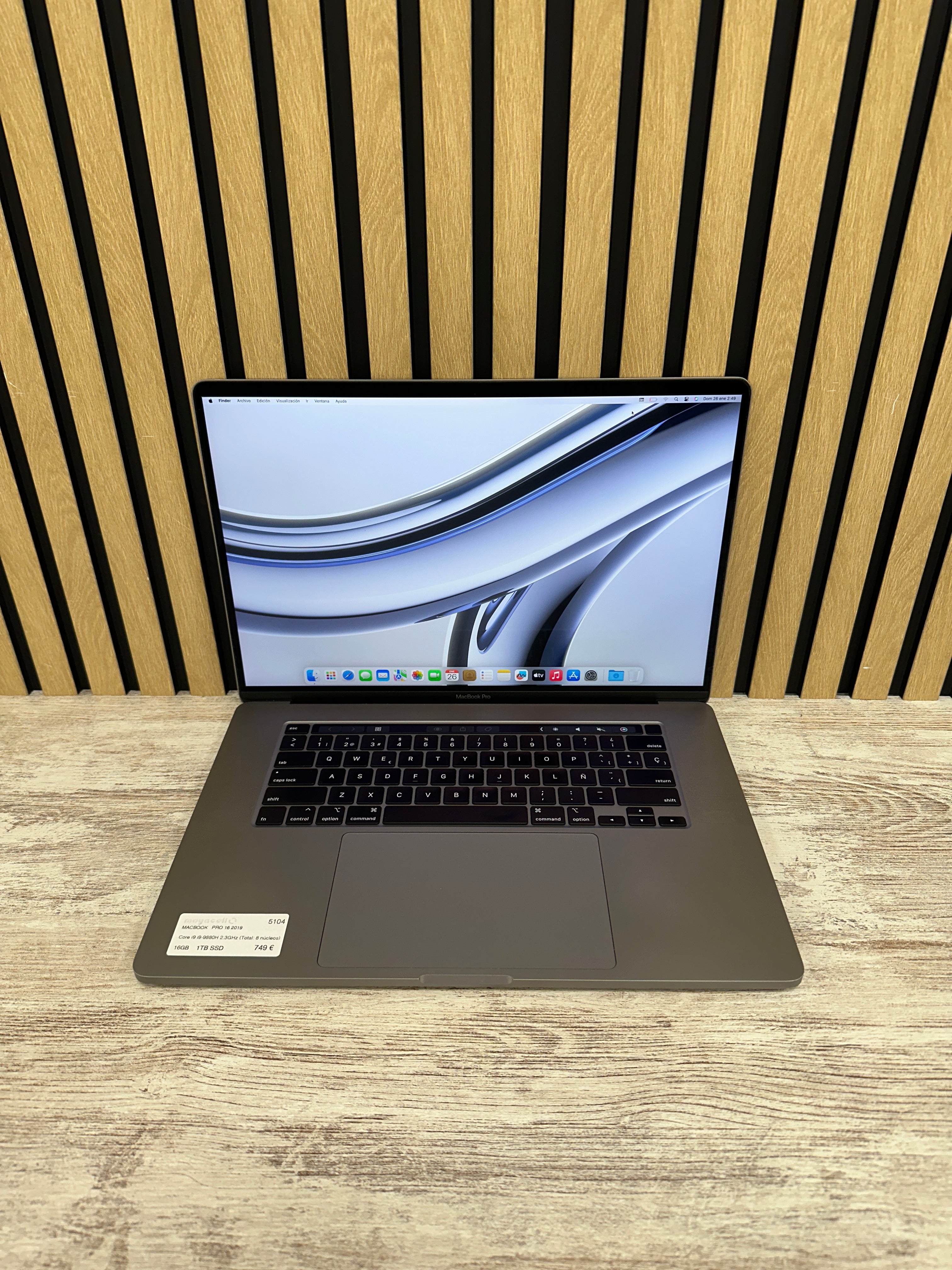 MacBook Pro 16" 2019 i9 16gb 1tb SSD