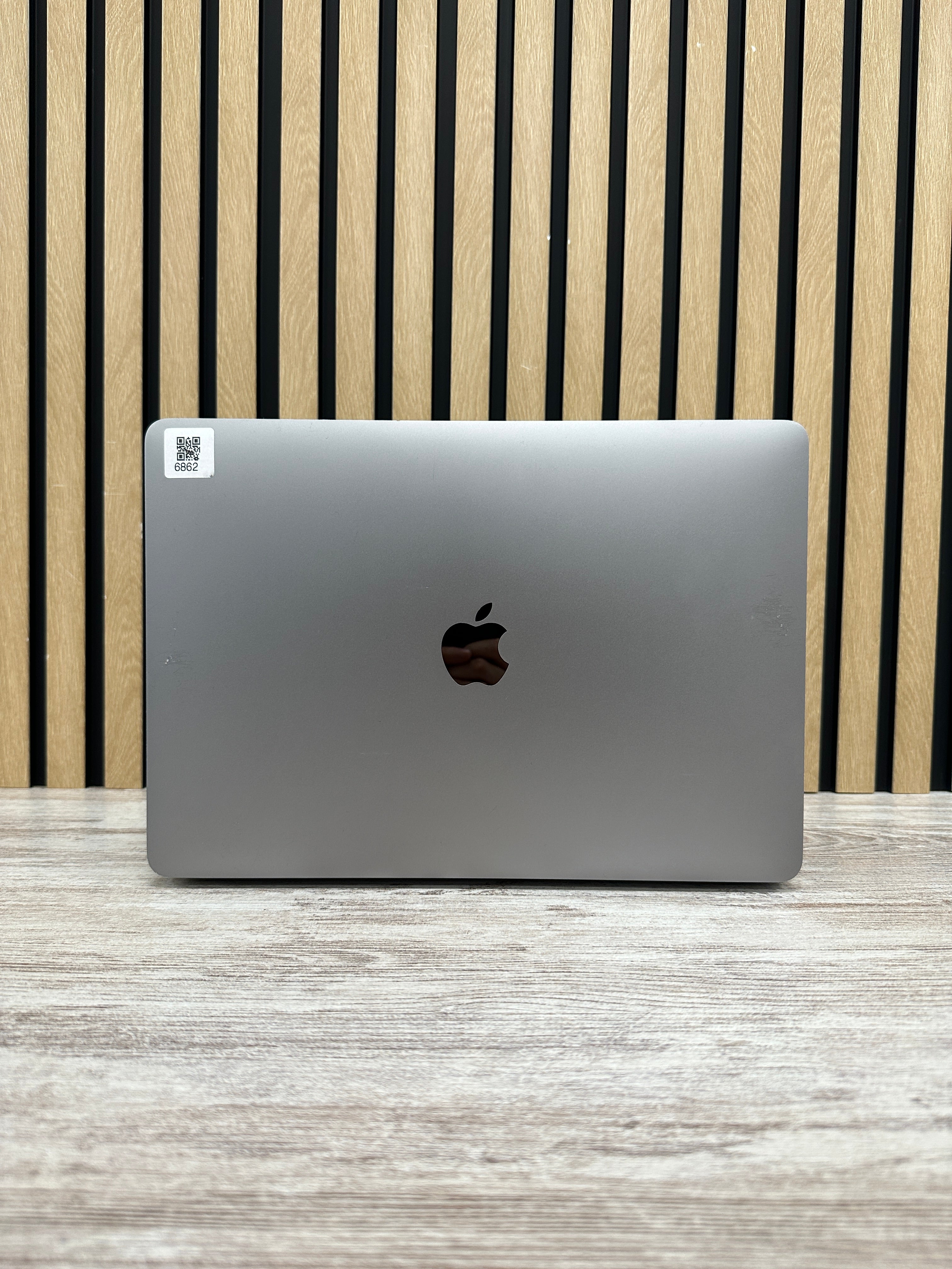 MacBook Pro 13" 2020 TB i7 16gb 500gb SSD