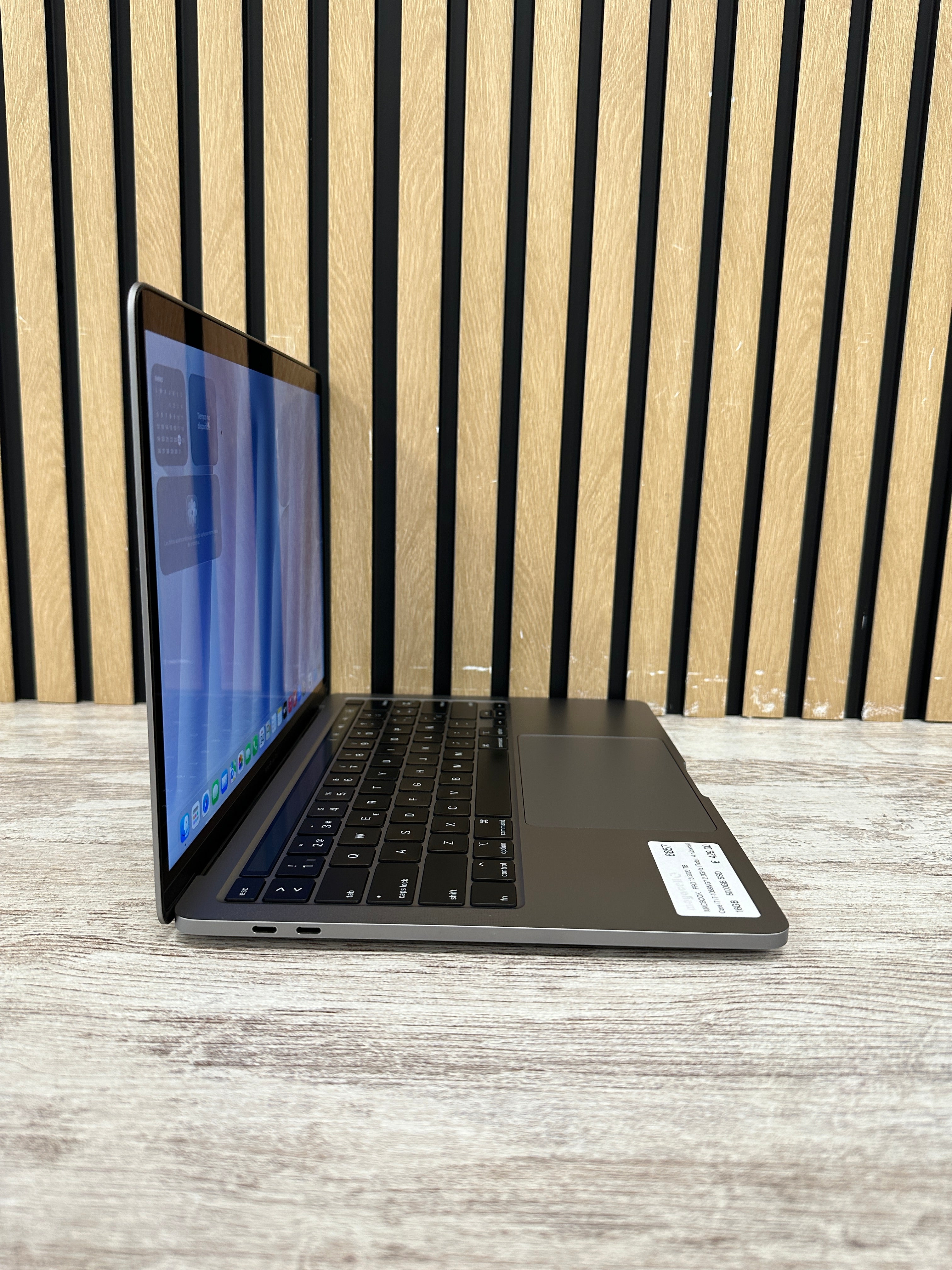 MacBook Pro 13" 2020 TB i7 16gb 500gb SSD