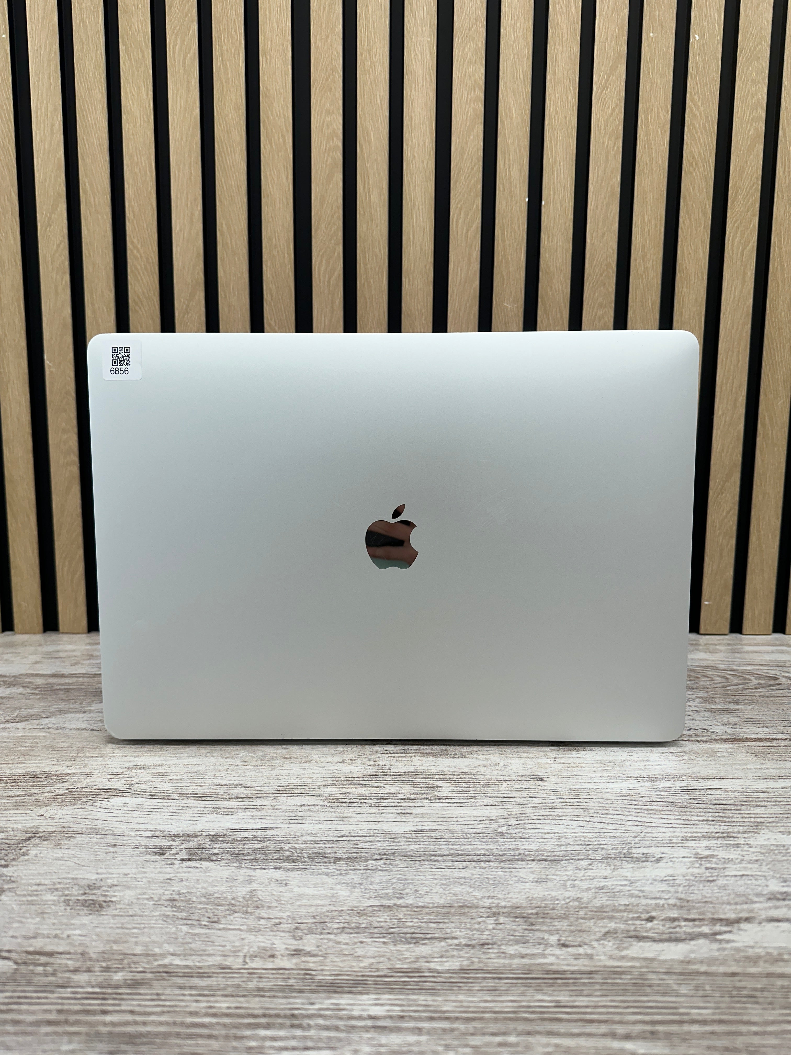 MacBook Pro 15" 2018 i7 32gb 500gb SSD