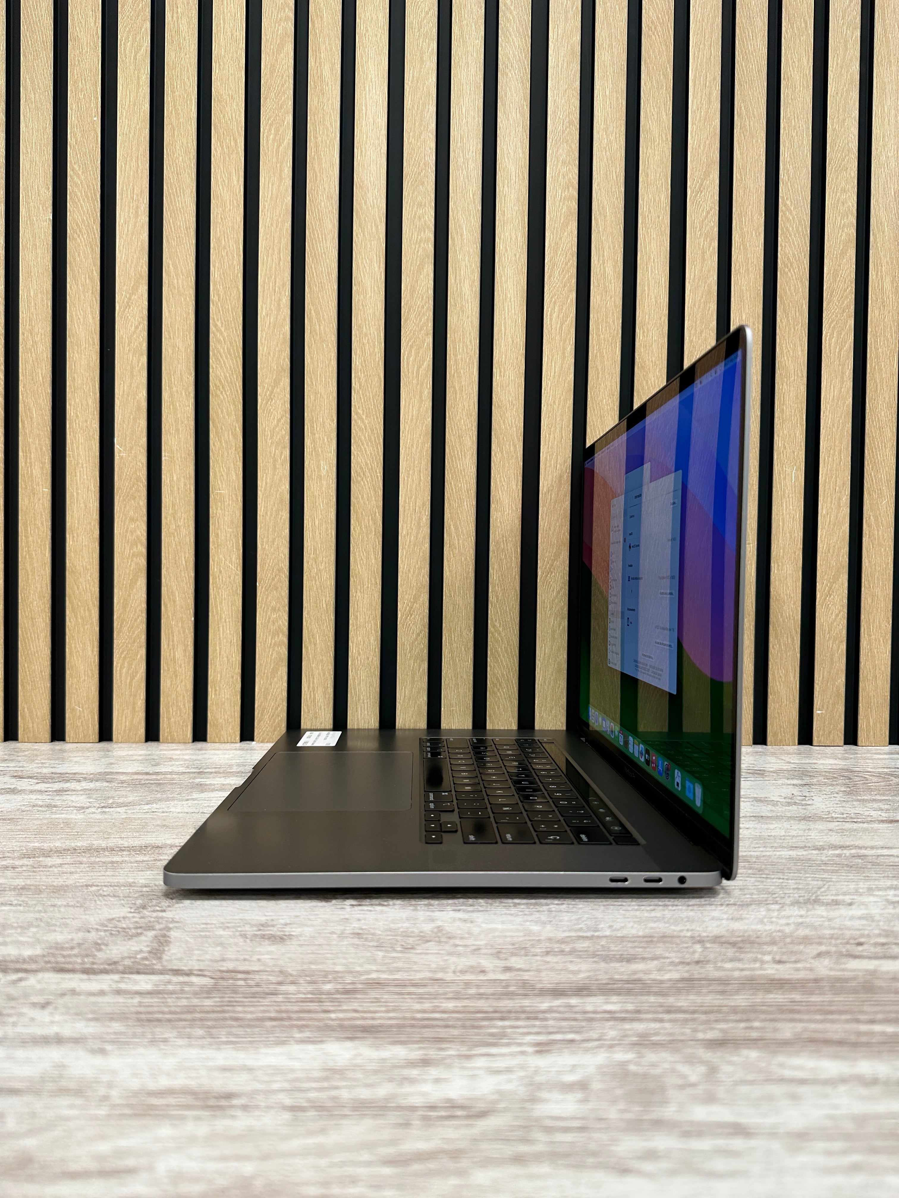 MacBook Pro 16" 2019 i9 32gb 1tb SSD