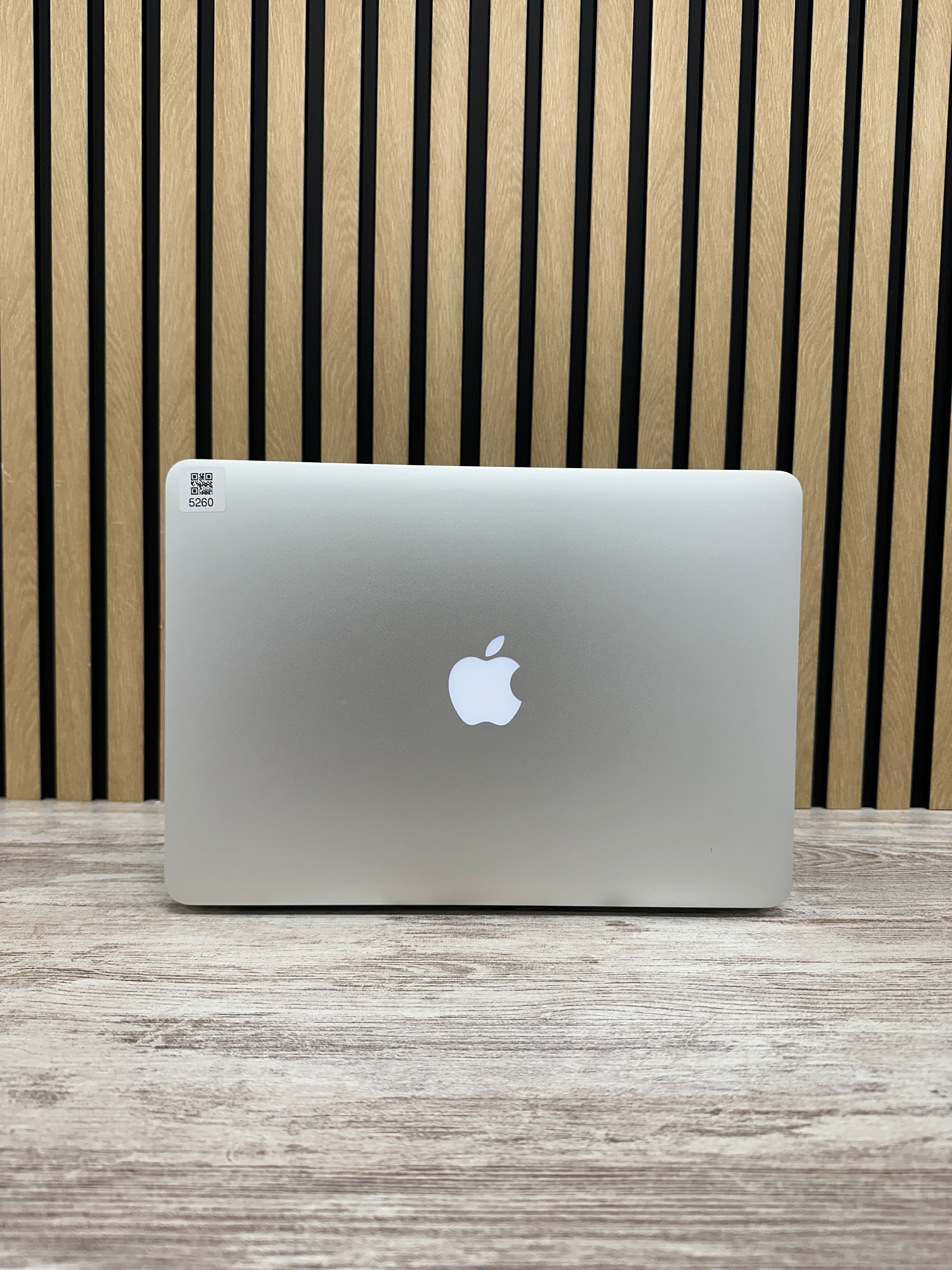 MacBook Air 13" 2017 i5 8gb 256gb SSD