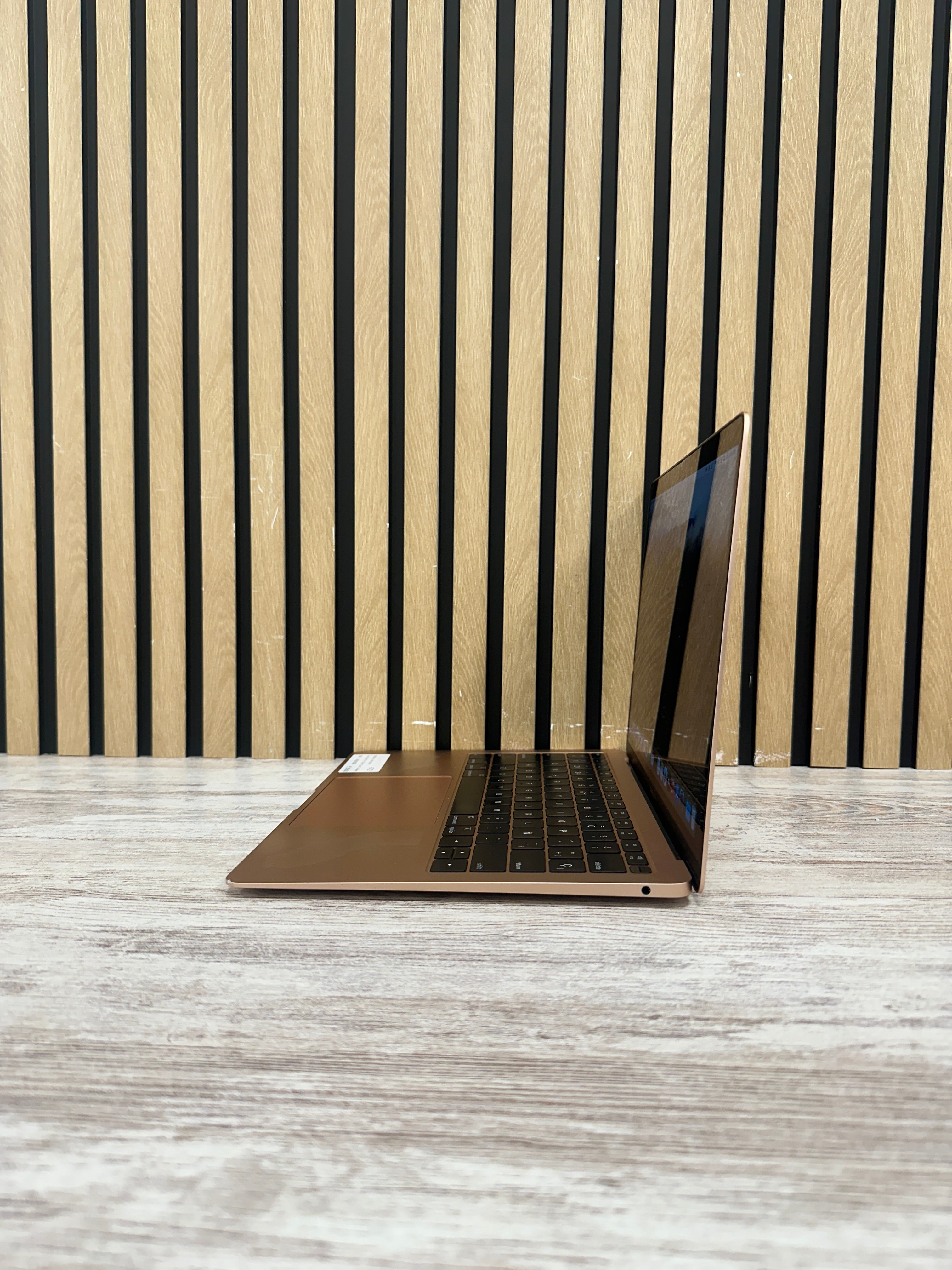 MacBook Air 2018 i5 8GB 128GB ゴールド MacBook Air 13