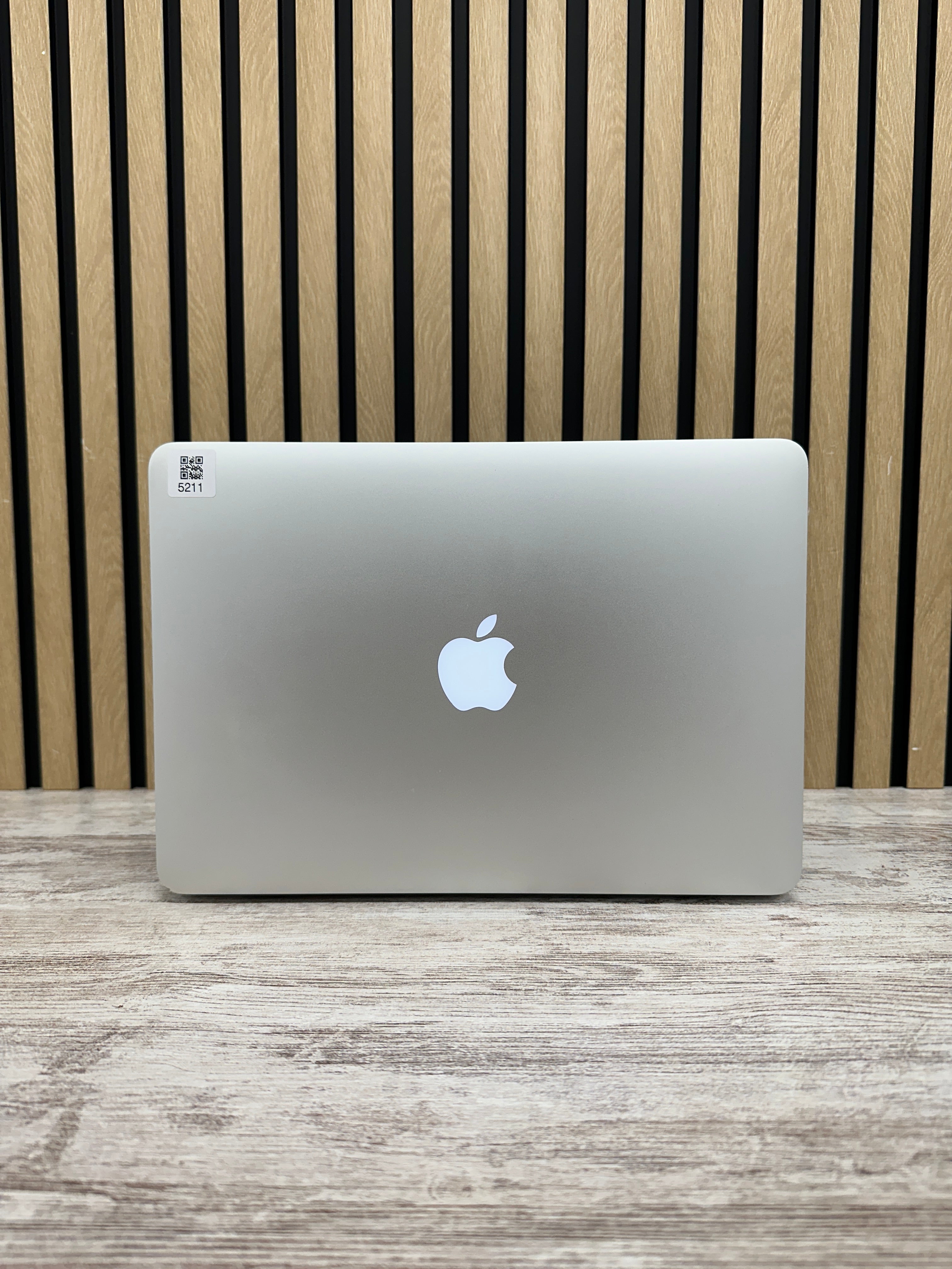 MacBook Pro 13" 2015 i7 16gb 256gb SSD