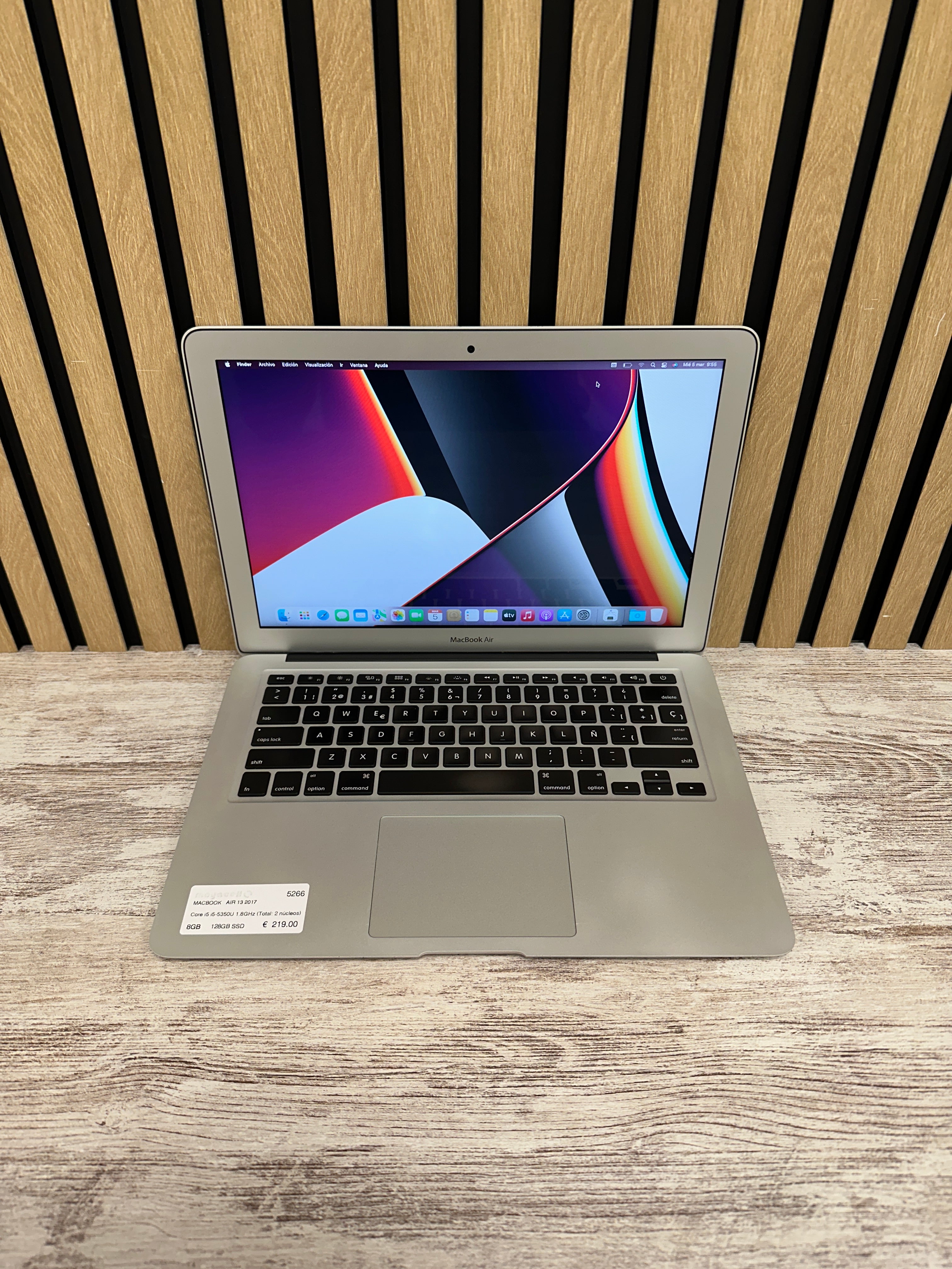 MacBook Air 13" 2017 i5 8gb 128gb SSD