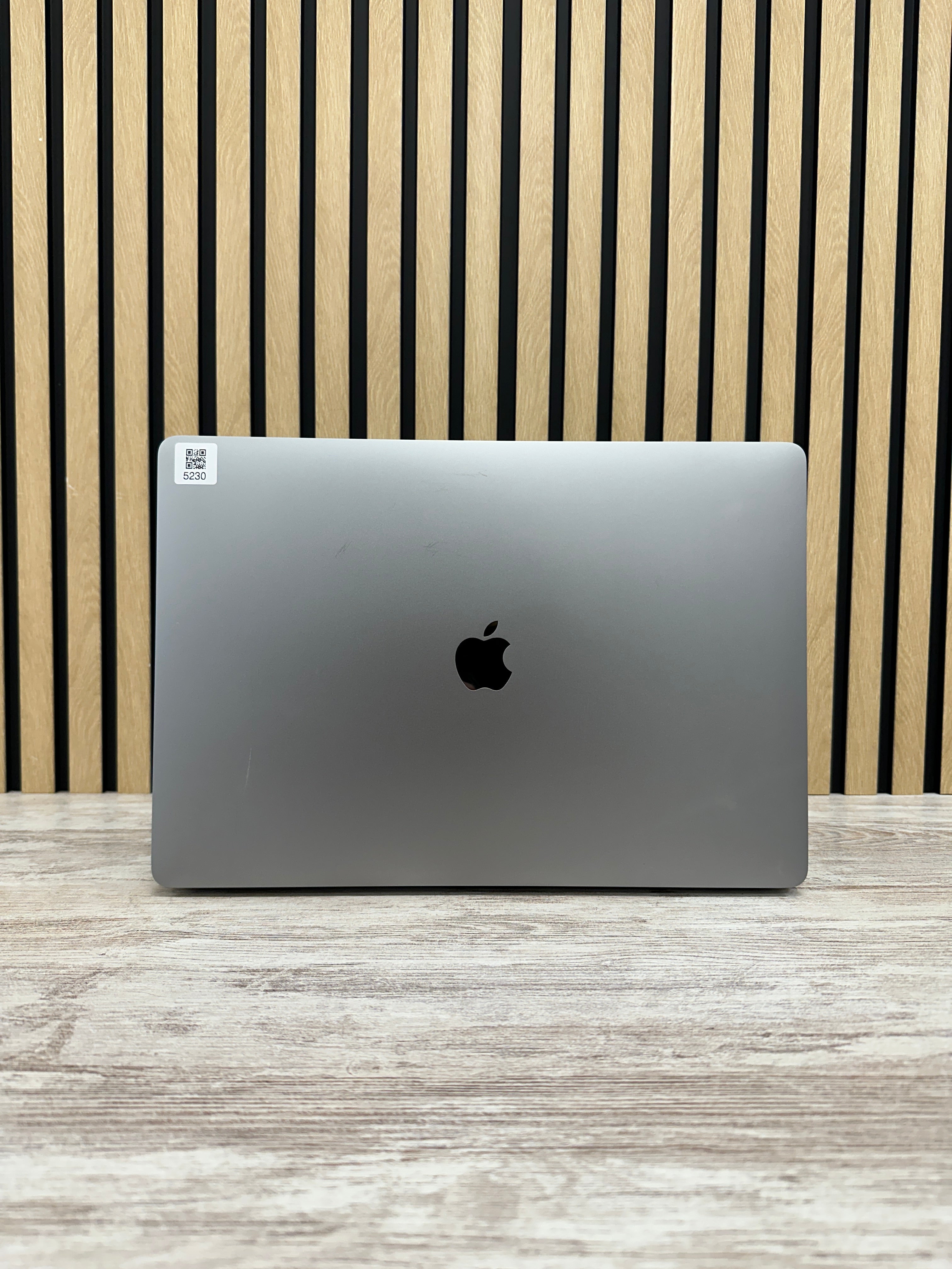 MacBook Pro 16" 2019 i9 64gb 1tb SSD