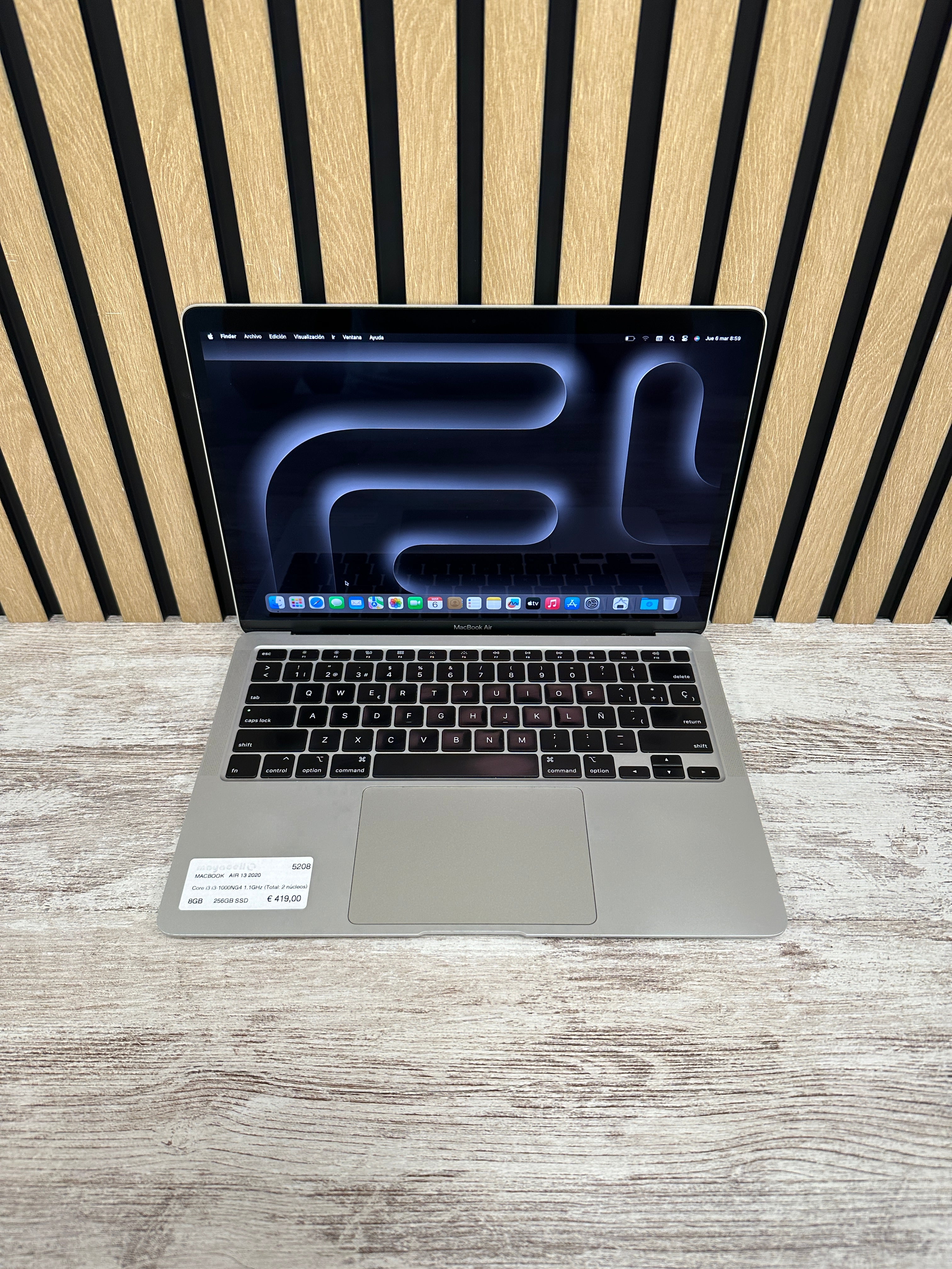 MacBook Air 13" 2020 i3 8gb 256gb SSD