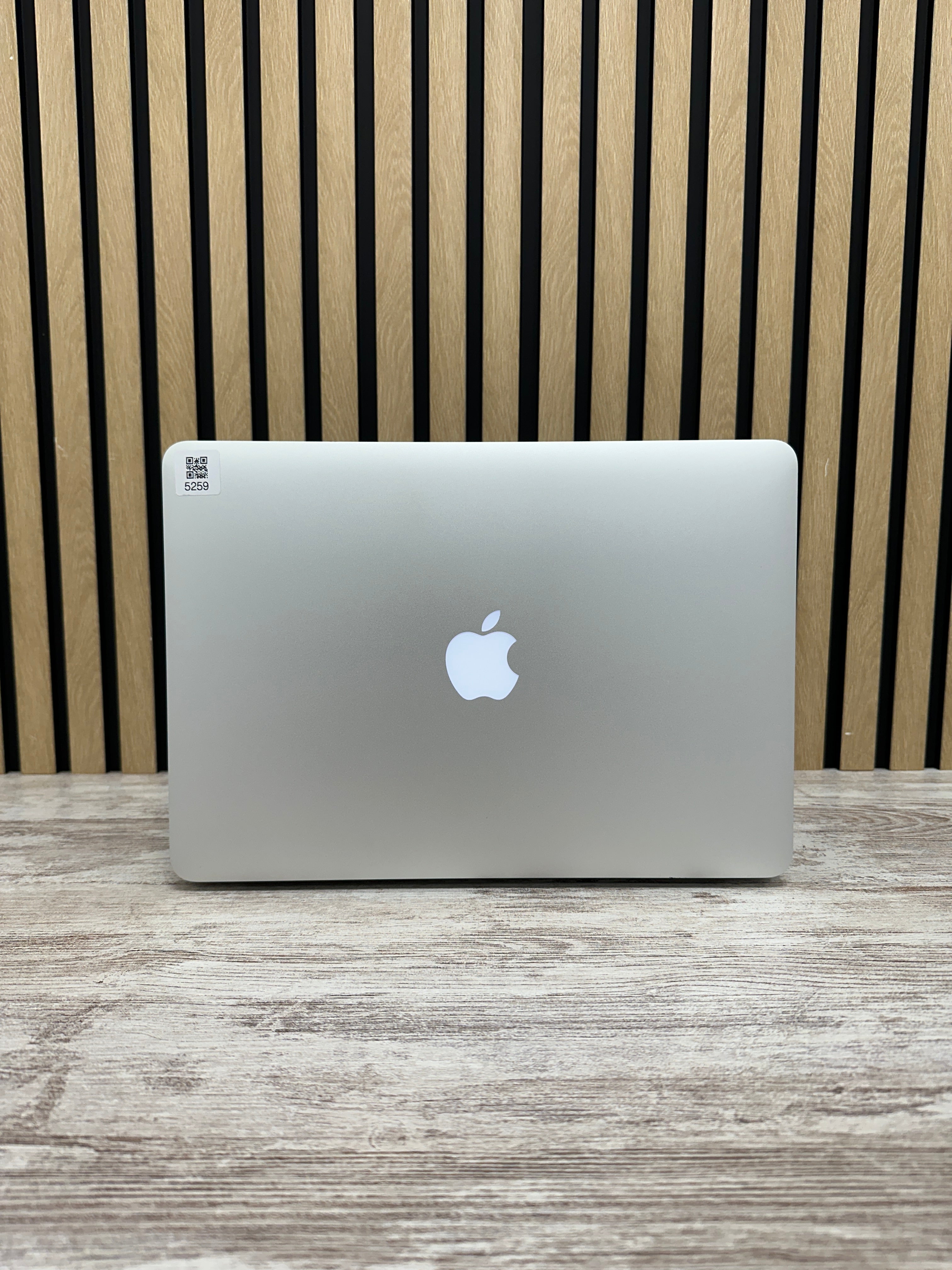 MacBook Air 13" 2017 i5 8gb 256gb SSD