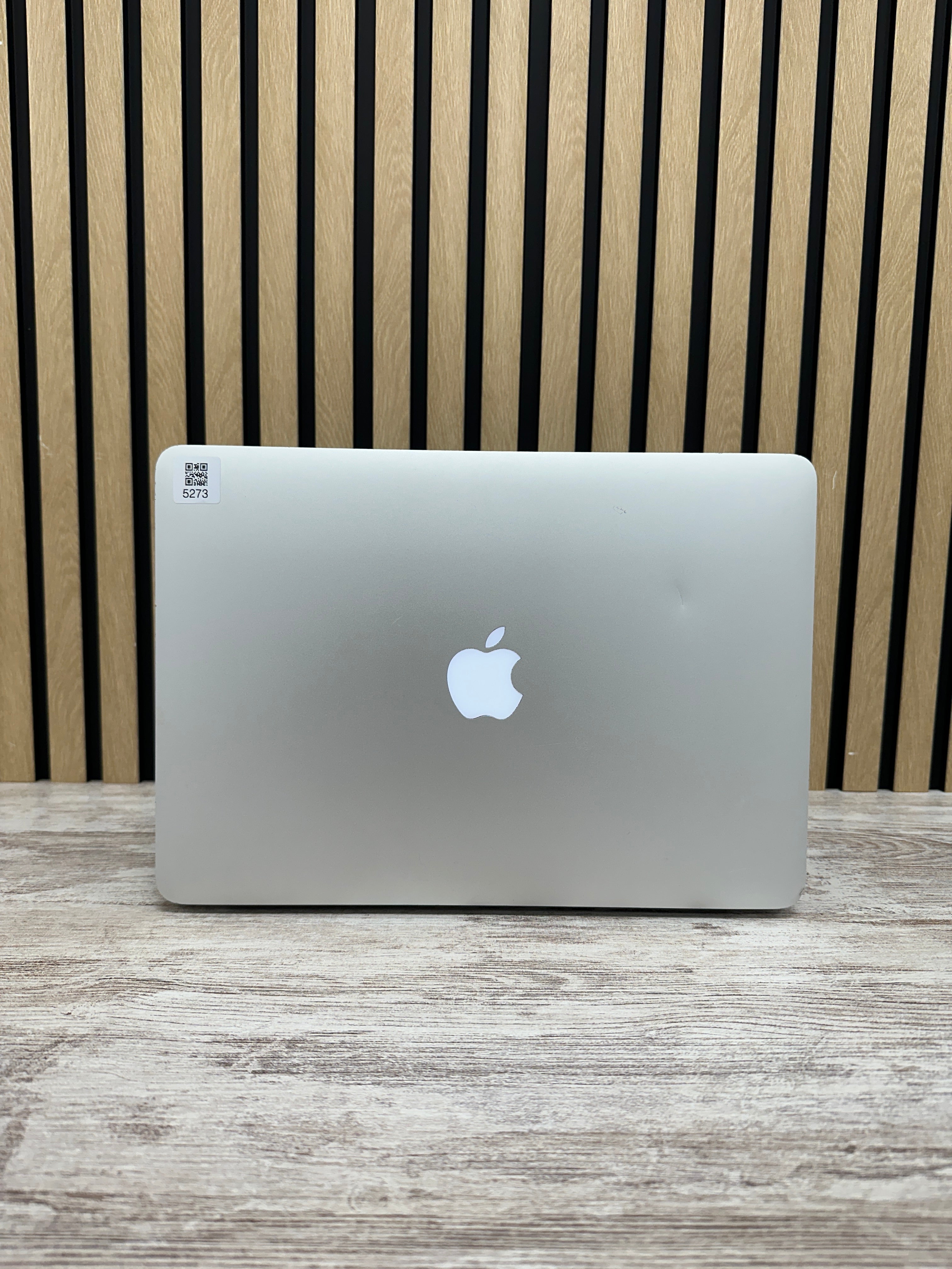 MacBook Air 13" 2017 i5 8gb 256gb SSD