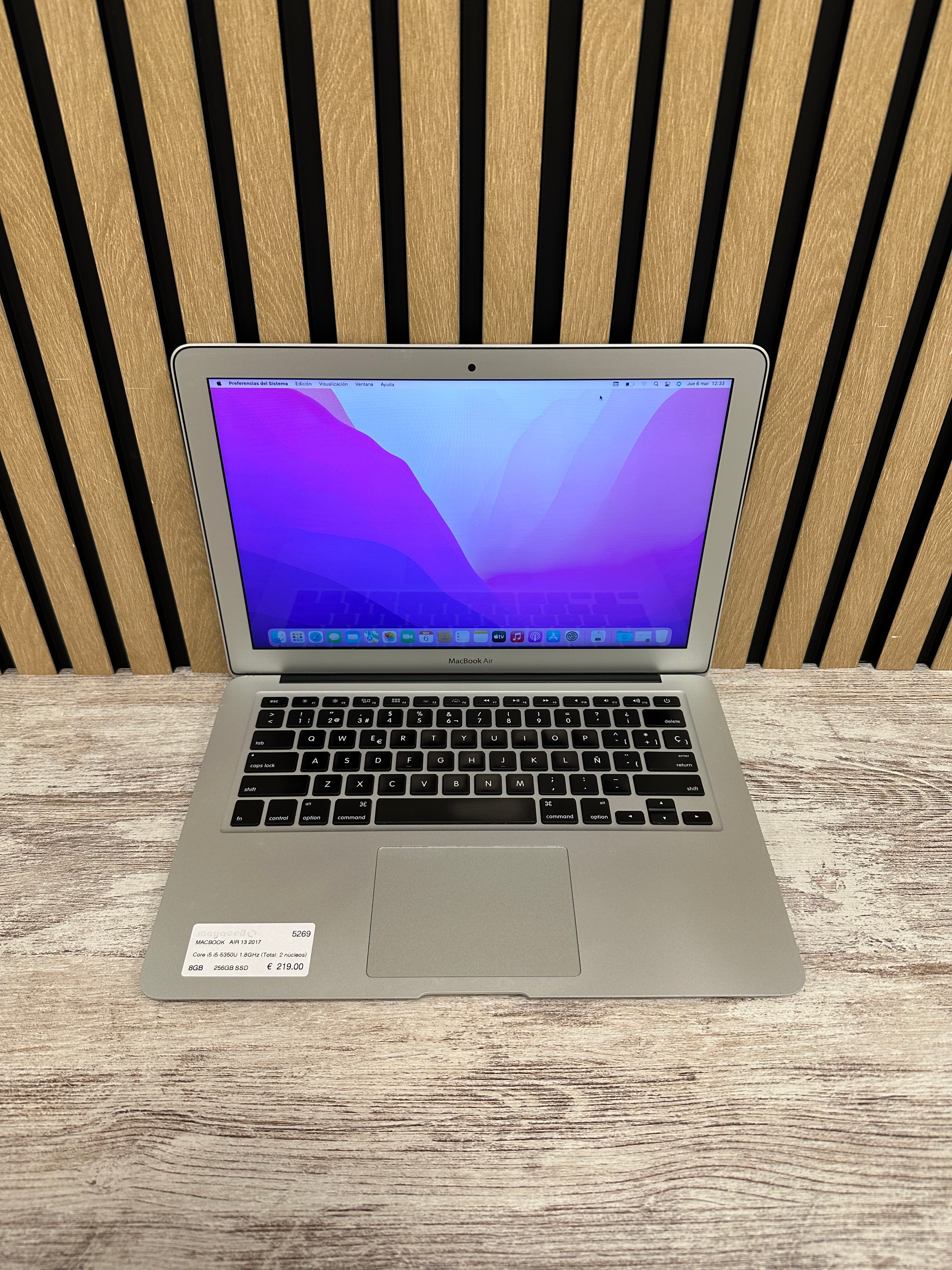 MacBook Air 13" 2017 i5 8gb 256gb SSD