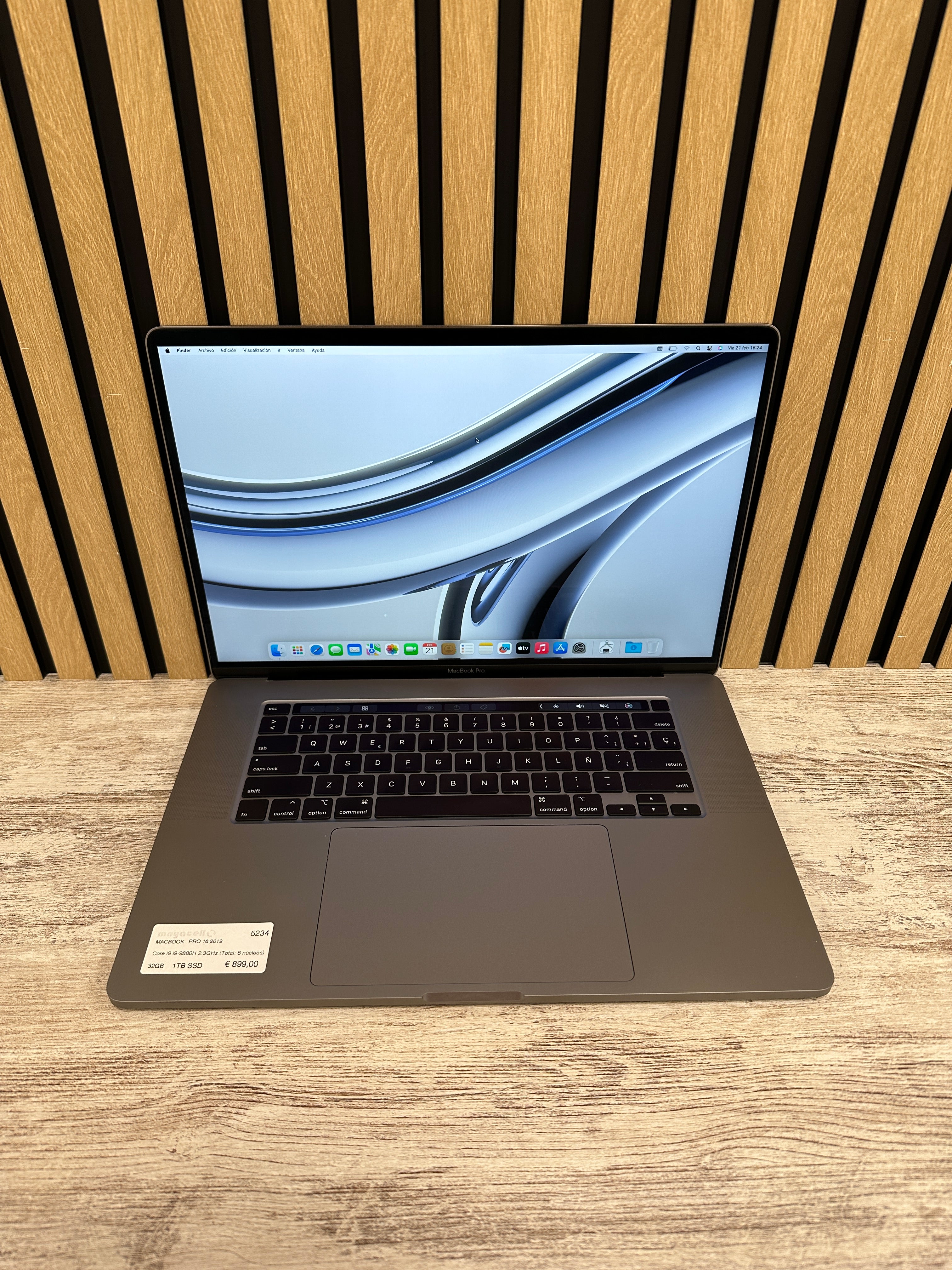 MacBook Pro 16" 2019 i9 32gb 1tb SSD