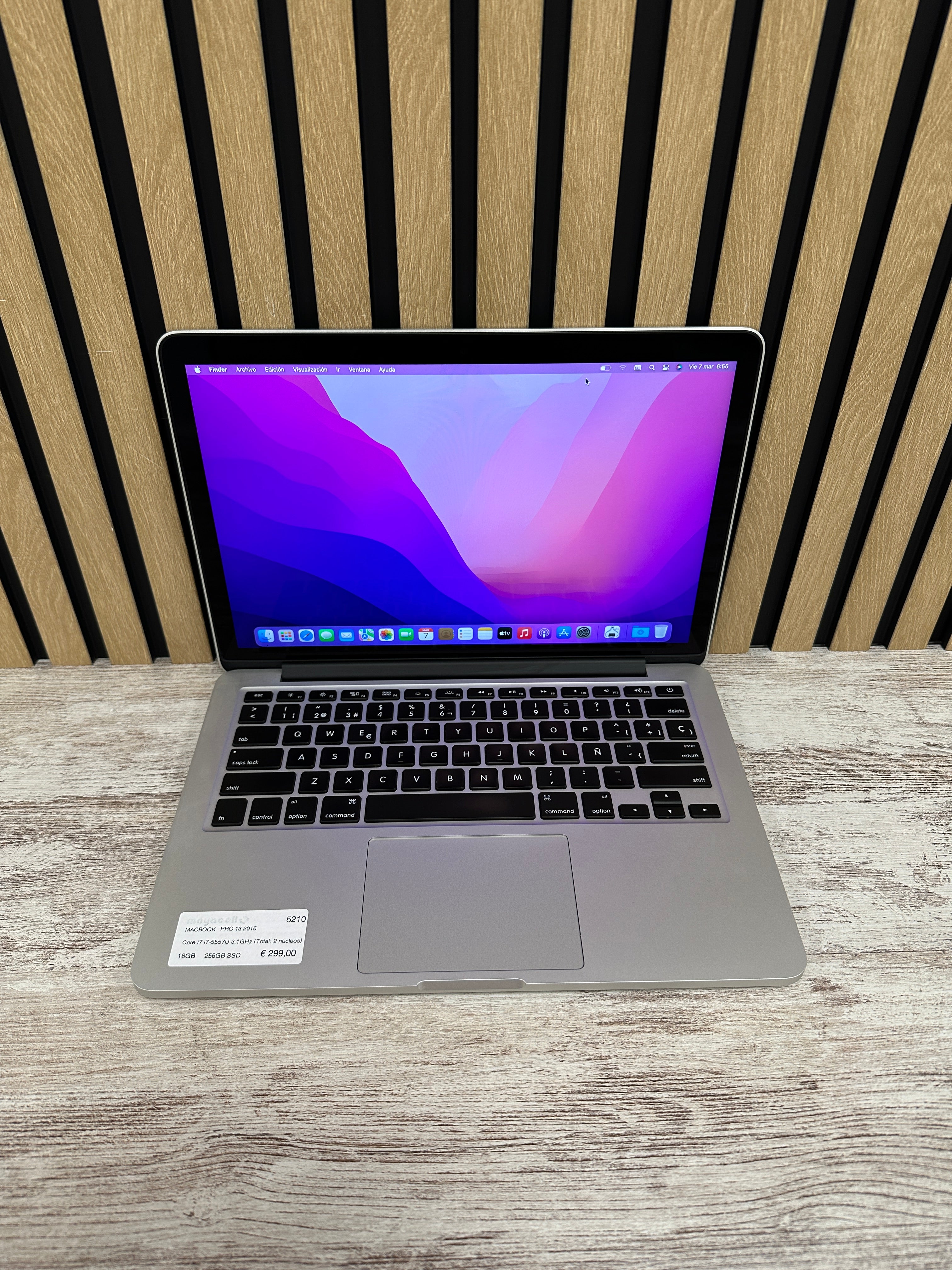 MacBook Pro 13" 2015 i7 16gb 256gb SSD